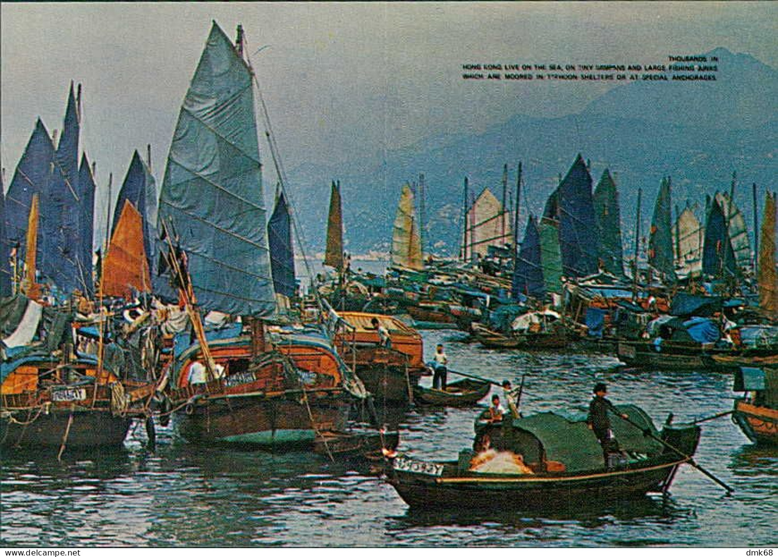CHINA -  HONG KONG - 28 VINTAGE H.K. POSTCARDS + FOLDER - PUB. BY NATIONAL CO. 1970s (18372)