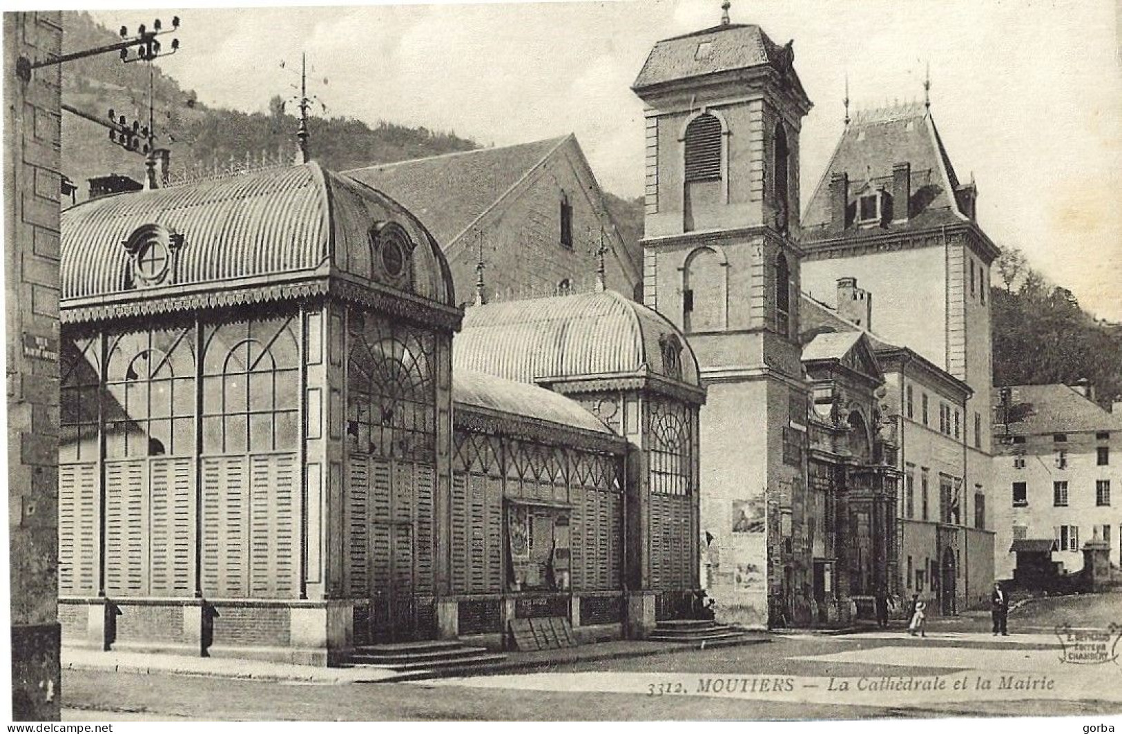 *CPA - 73 - MOUTIERS - La Cathédrale Et La Mairie - Moutiers