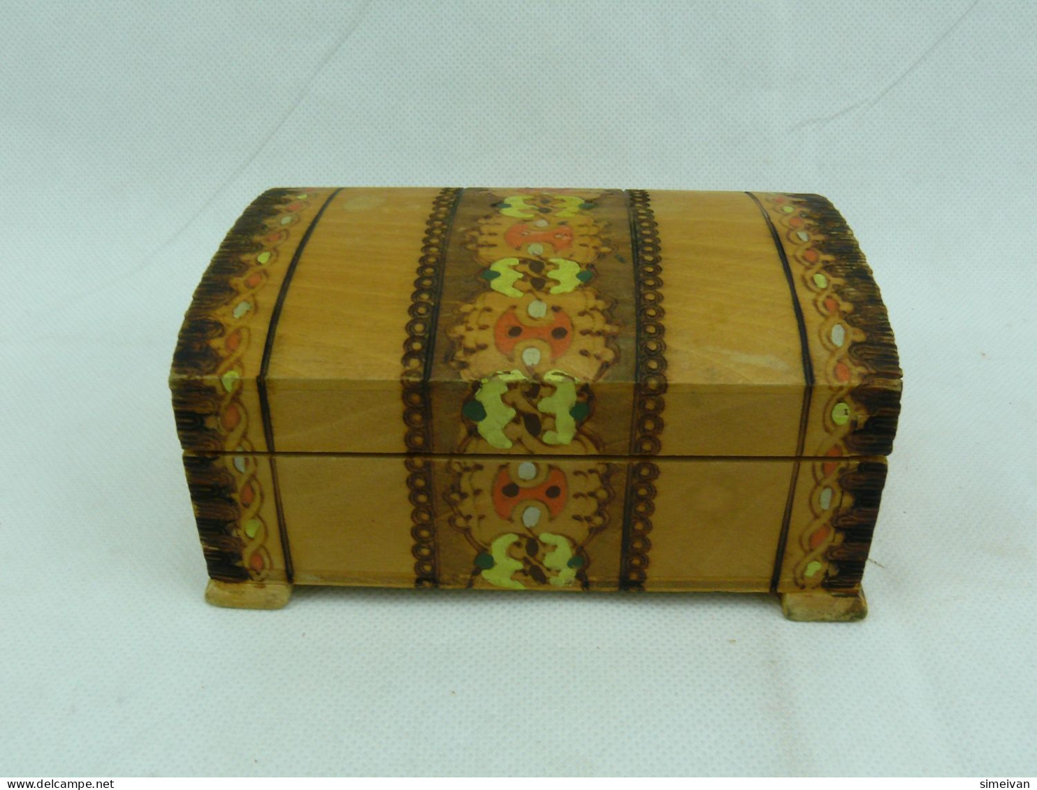 Beautiful Vintage Wooden Trinket Box #2355 - Boxes