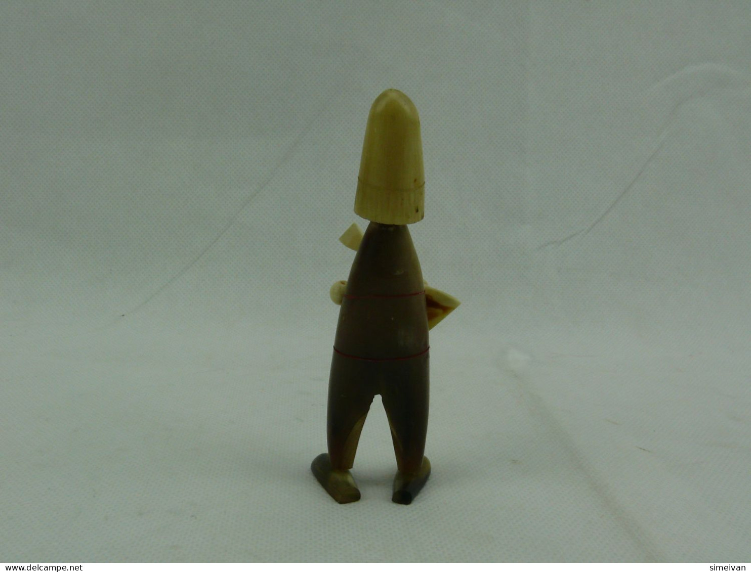 Beautiful Decorative Figurine Of A Guitarist Made Of Horn 10 Cm #2366 - Other & Unclassified