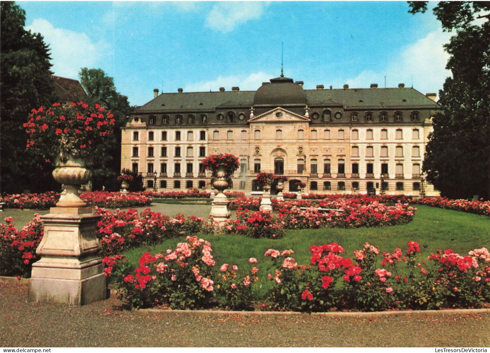 ALLEMAGNE - Donaueschingen Im Schwarzwald - Furstlich Furstenbergisches SchloB - Carte Postale - Donaueschingen