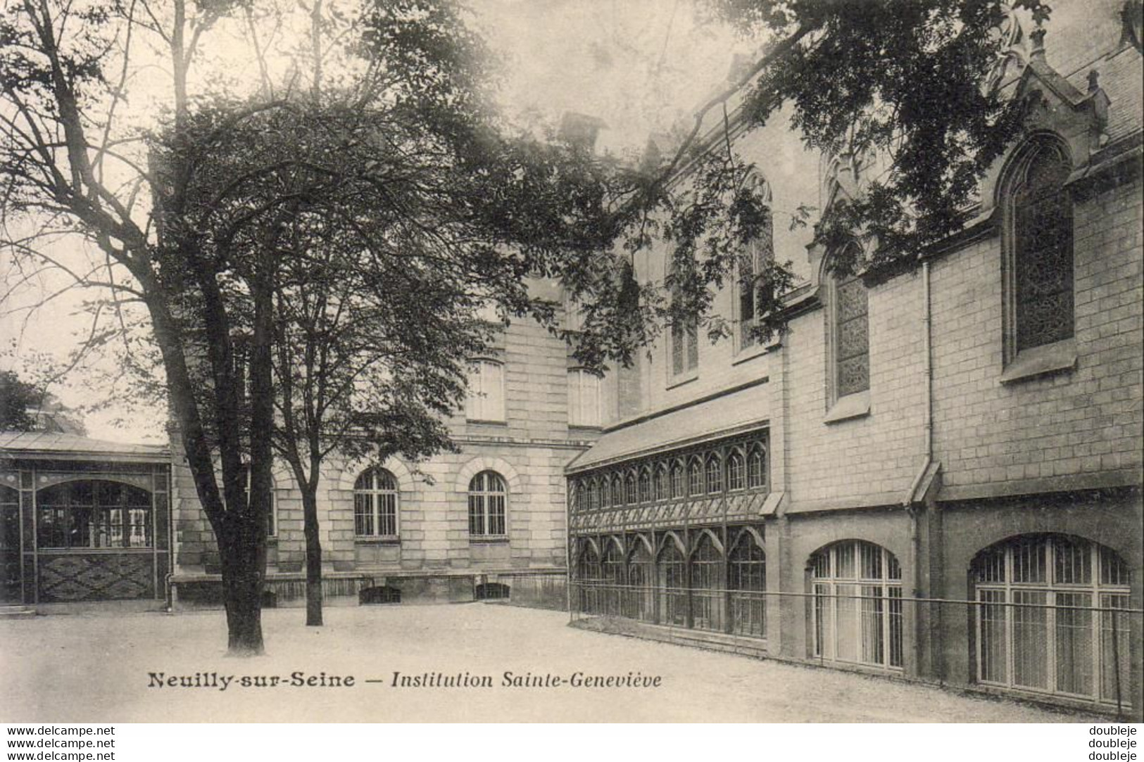 D92   NEUILLY SUR SEINE   Institution Sainte Geneviève - Neuilly Sur Seine