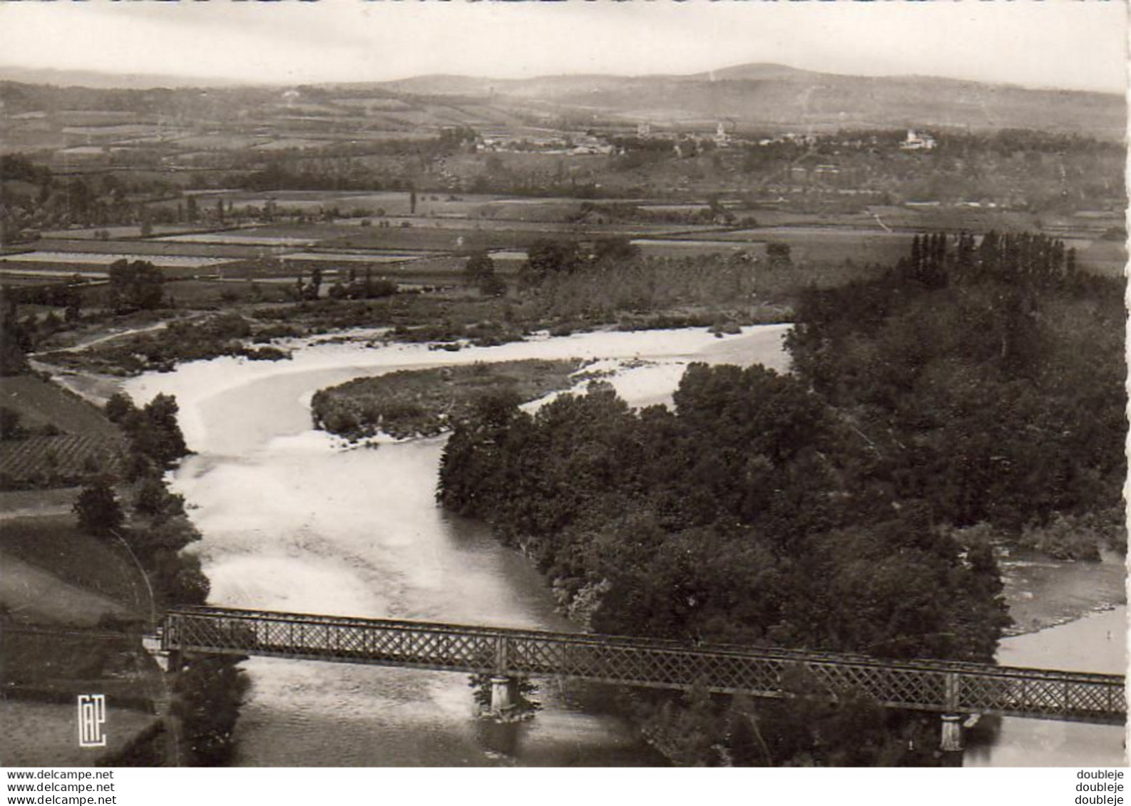 D64  SALIES DE BÉARN  ...........  LOT DE 10 CARTES POSTALES