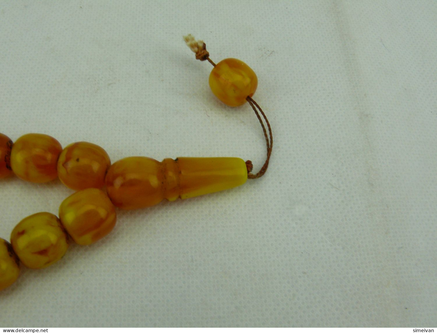 Beautiful Vintage Prayer Beads PLASTIC #2376 - Ethniques