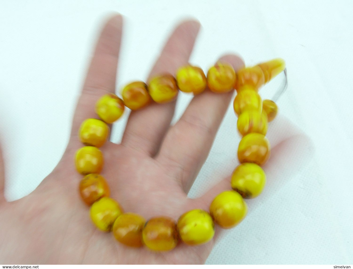 Beautiful Vintage Prayer Beads PLASTIC #2376