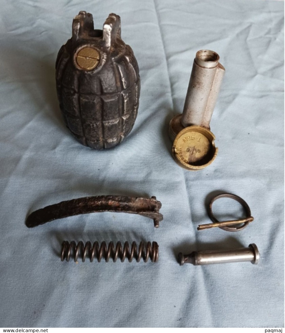 Grenade "Mills" 1916 Neutralisée  UK WW 1 Complète - Armes Neutralisées