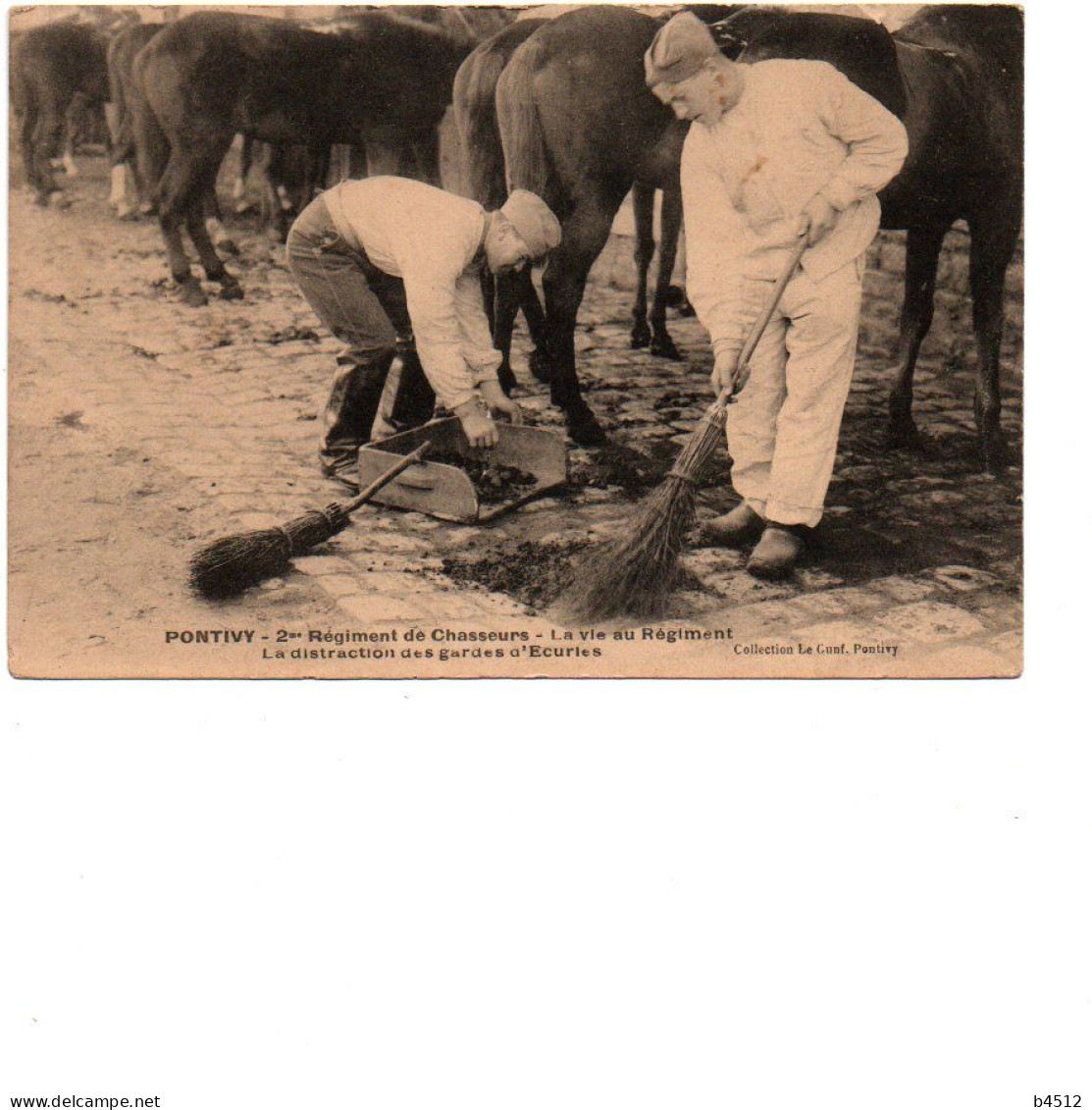 56 PONTIVY 2 ème Régiment De Chasseurs , Ramassage Du Crottin - Pontivy