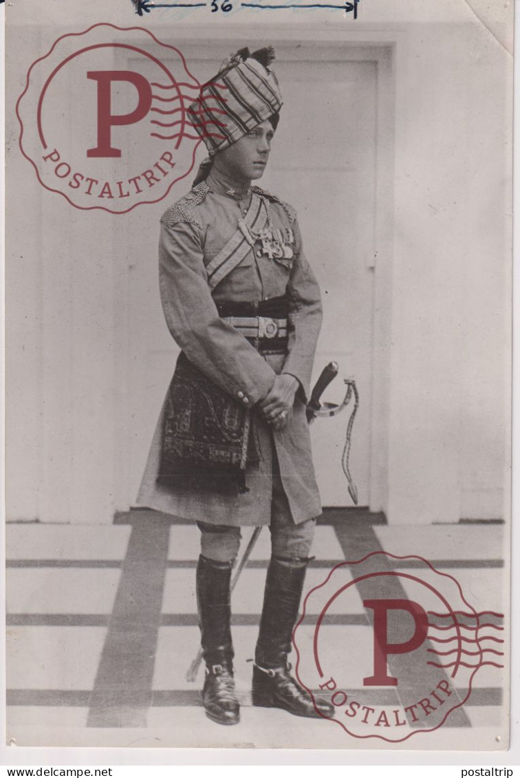 PRINCE DE GALLES COSTUME HINDOU INDES 1922 DUC OF WINDSOR  PRINCE OF WALES   17X11CM BRITISH ROYAL FAMILY - Berühmtheiten