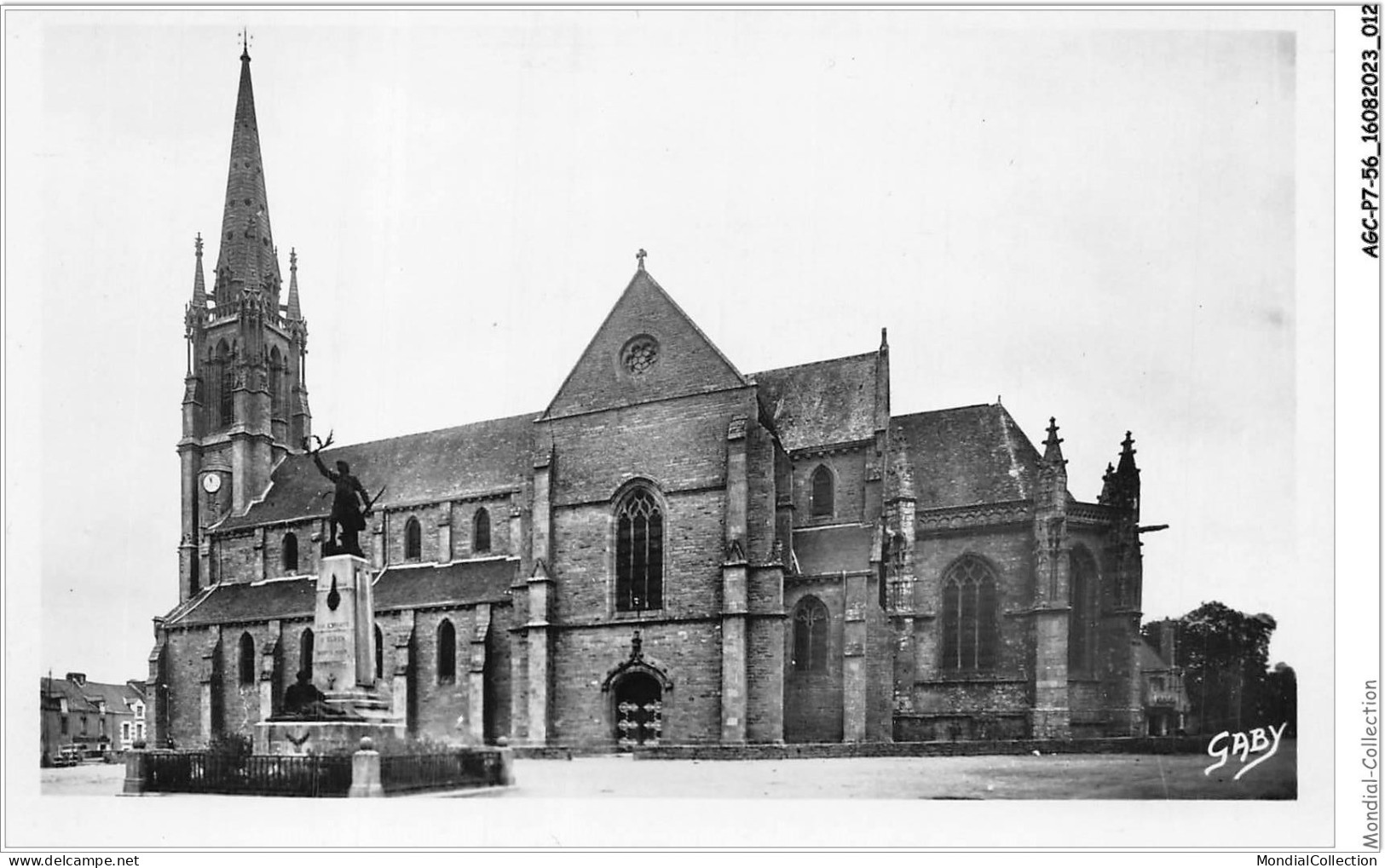 AGCP7-56-0545 - ELVEN - L'eglise Et Monument Aux Morts - Elven