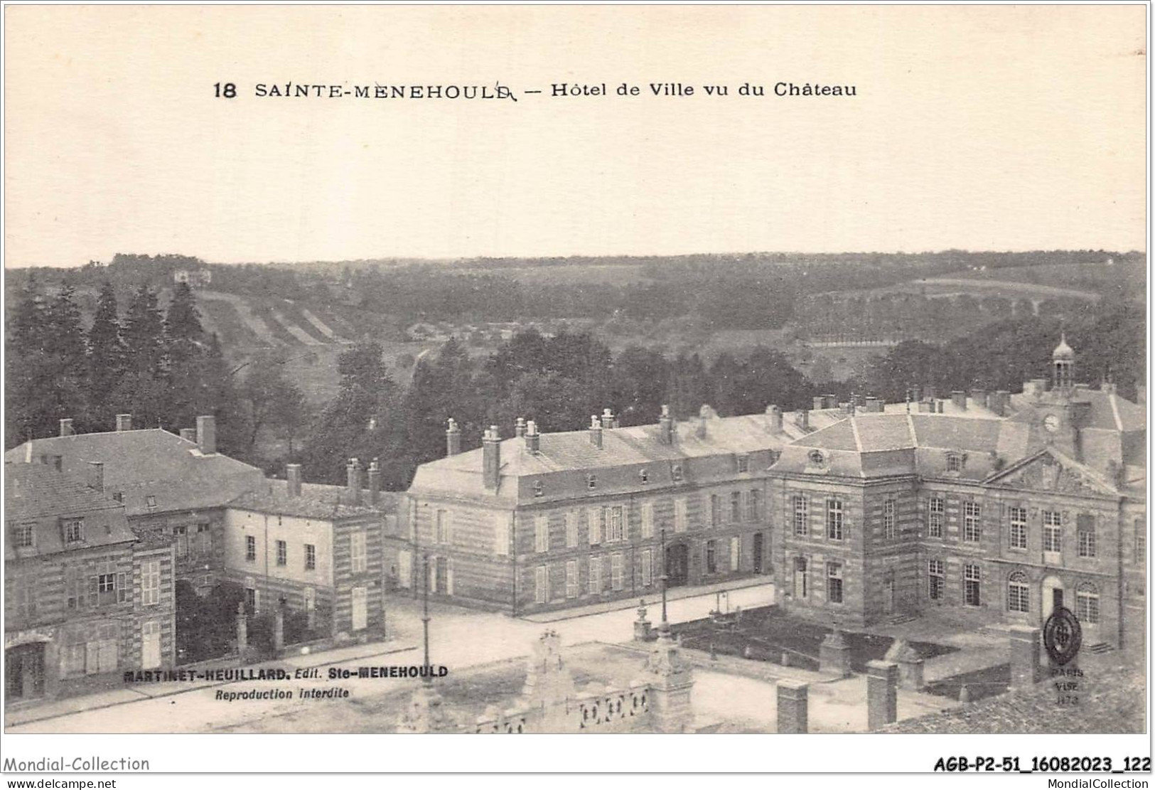 AGBP2-51-0148 - SAINT-MENEHOULD - Hotel De Ville Vu Du Chateau  - Sainte-Menehould