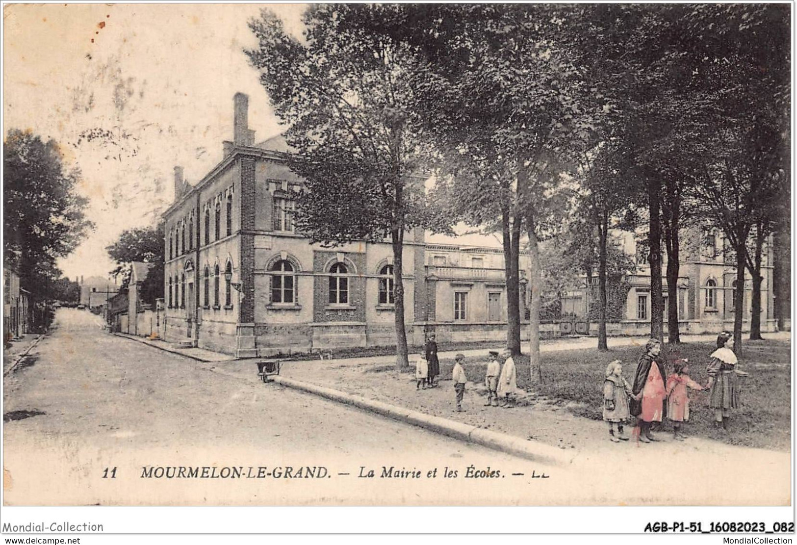 AGBP1-51-0042 - MOURMELON-LE-GRAND  - La Mairie Et Les écoles - Mourmelon Le Grand