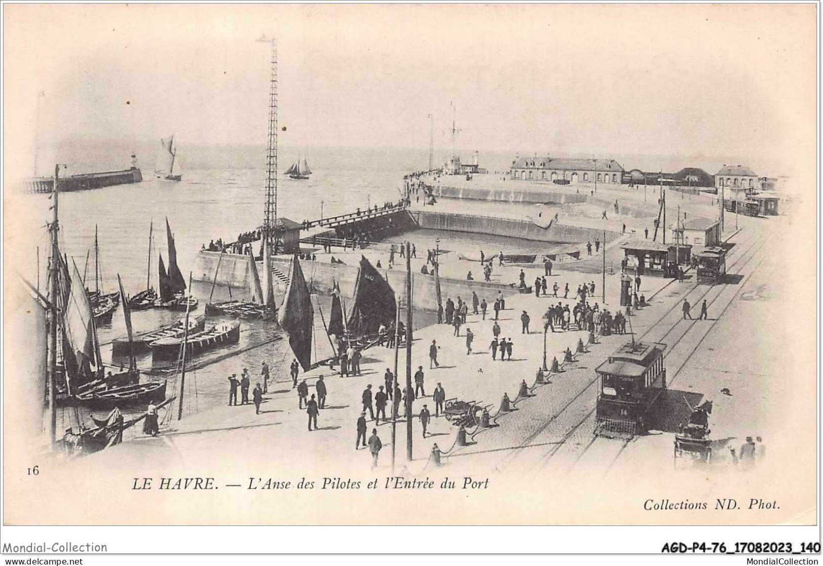 AGDP4-76-0340 - LE HAVRE - L'anse Des Pilotes Et L'entrée Du Port  - Hafen