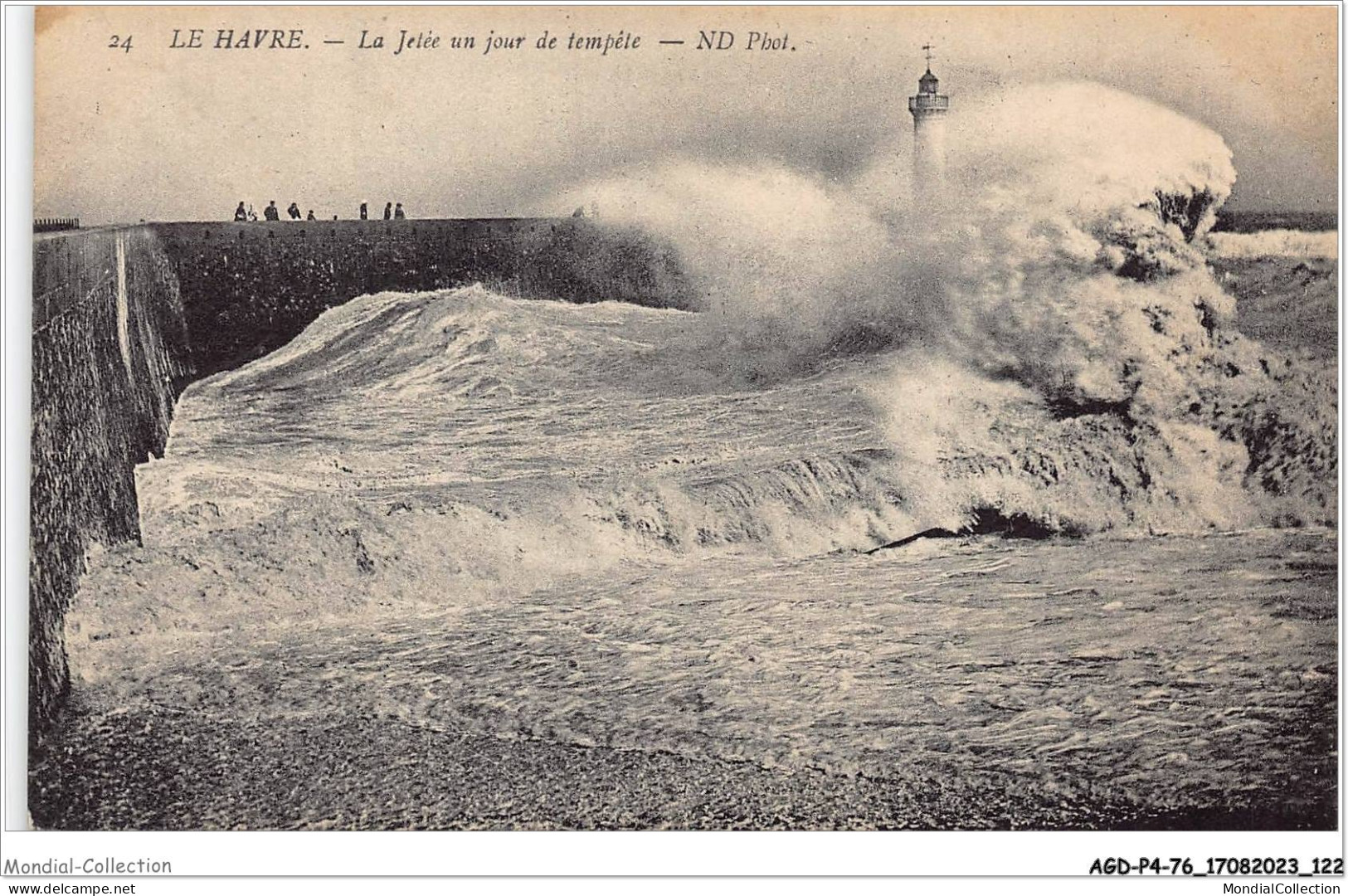 AGDP4-76-0331 - LE HAVRE - La Jetée Un Jour De Tempête  - Port