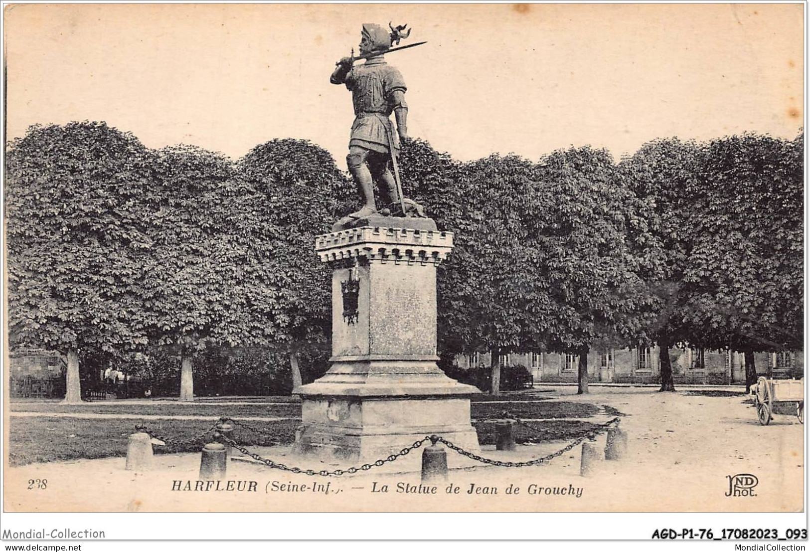 AGDP1-76-0048 - HARFLEUR - La Statue De Jean De Grouchy  - Harfleur