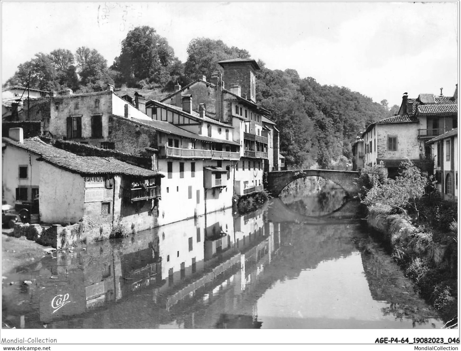 AGEP4-64-0337 - ST-JEAN-PIED-DE-PORT - Maisons Basques Sur La Nive Et Le Pont D'espagne - Saint Jean Pied De Port