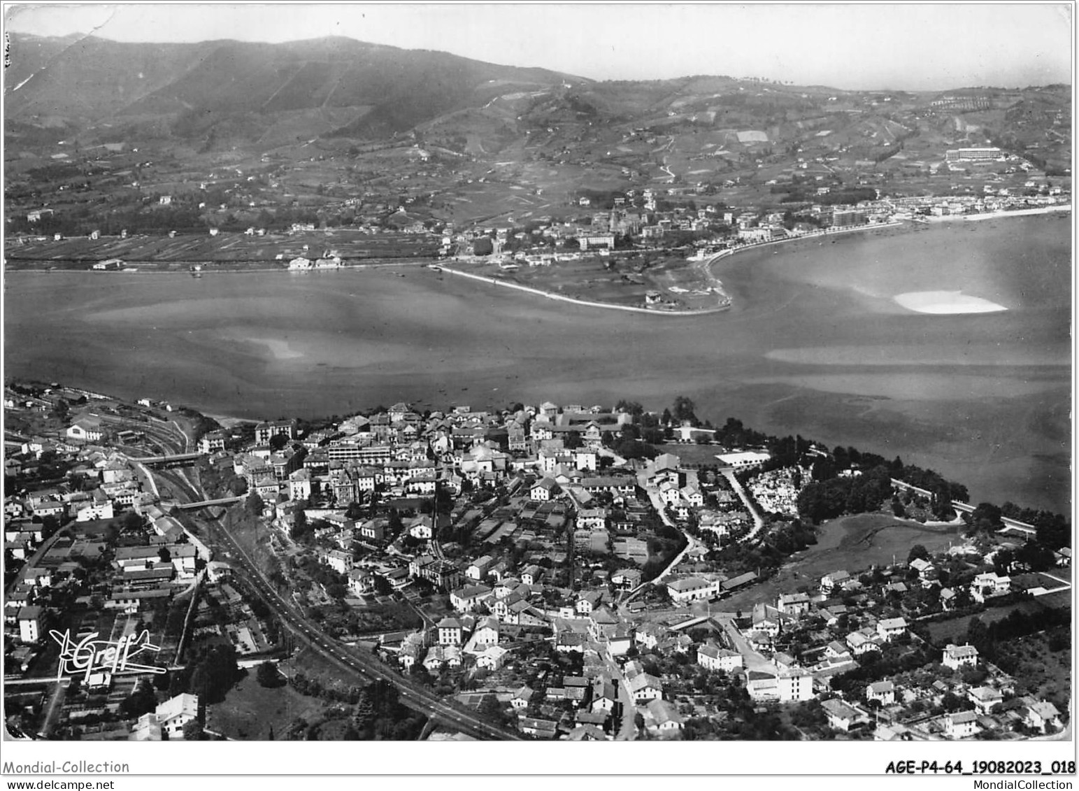 AGEP4-64-0323 - En Pays Basque - HENDAYE - Basses-pyrénées - Vue Aérienne - La Ville - La Bidassoa - Fontarabie - Hendaye