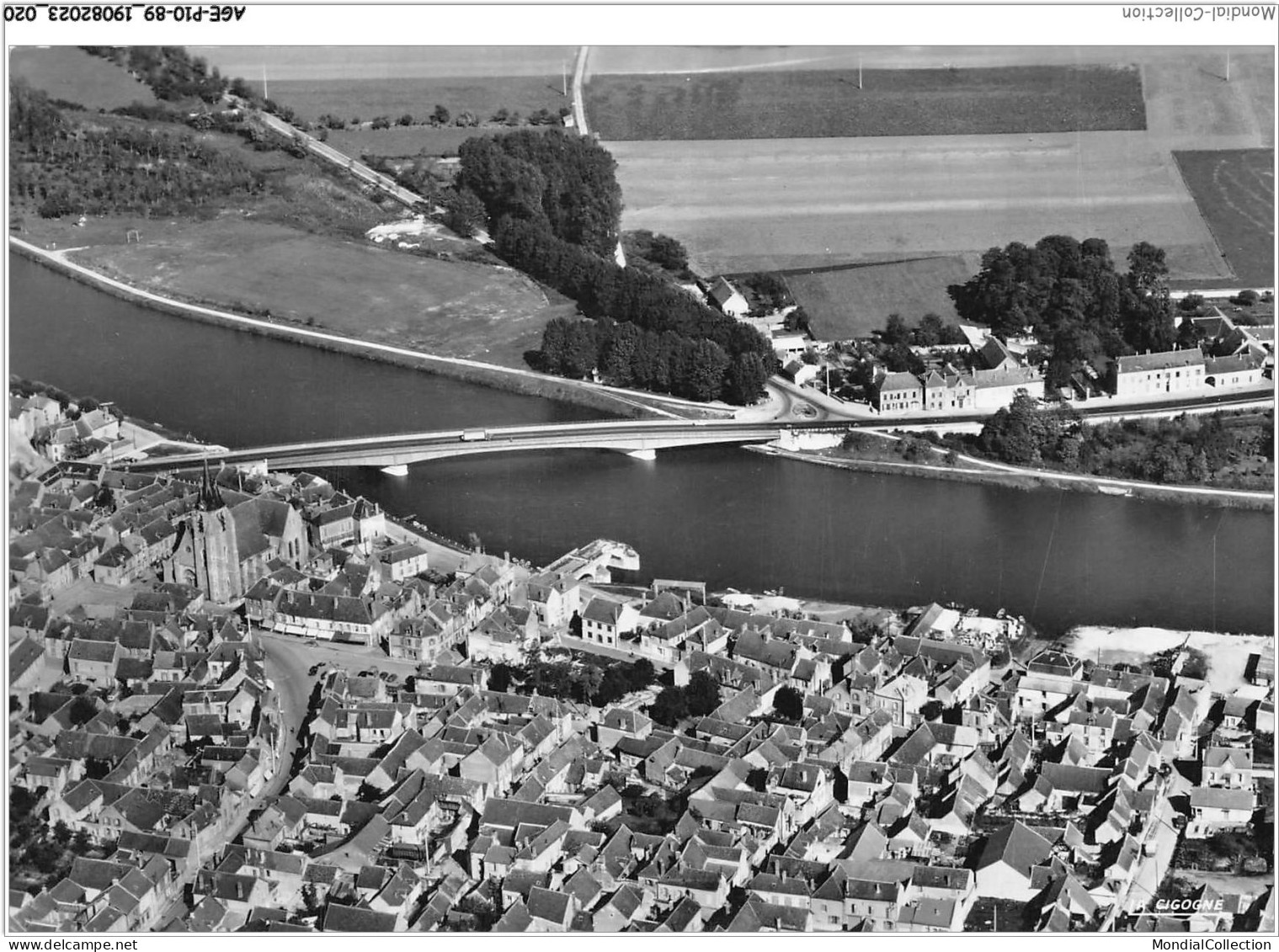 AGEP10-89-0892 - En Avion Sur - PONT-SUR-YONNE  - Pont Sur Yonne