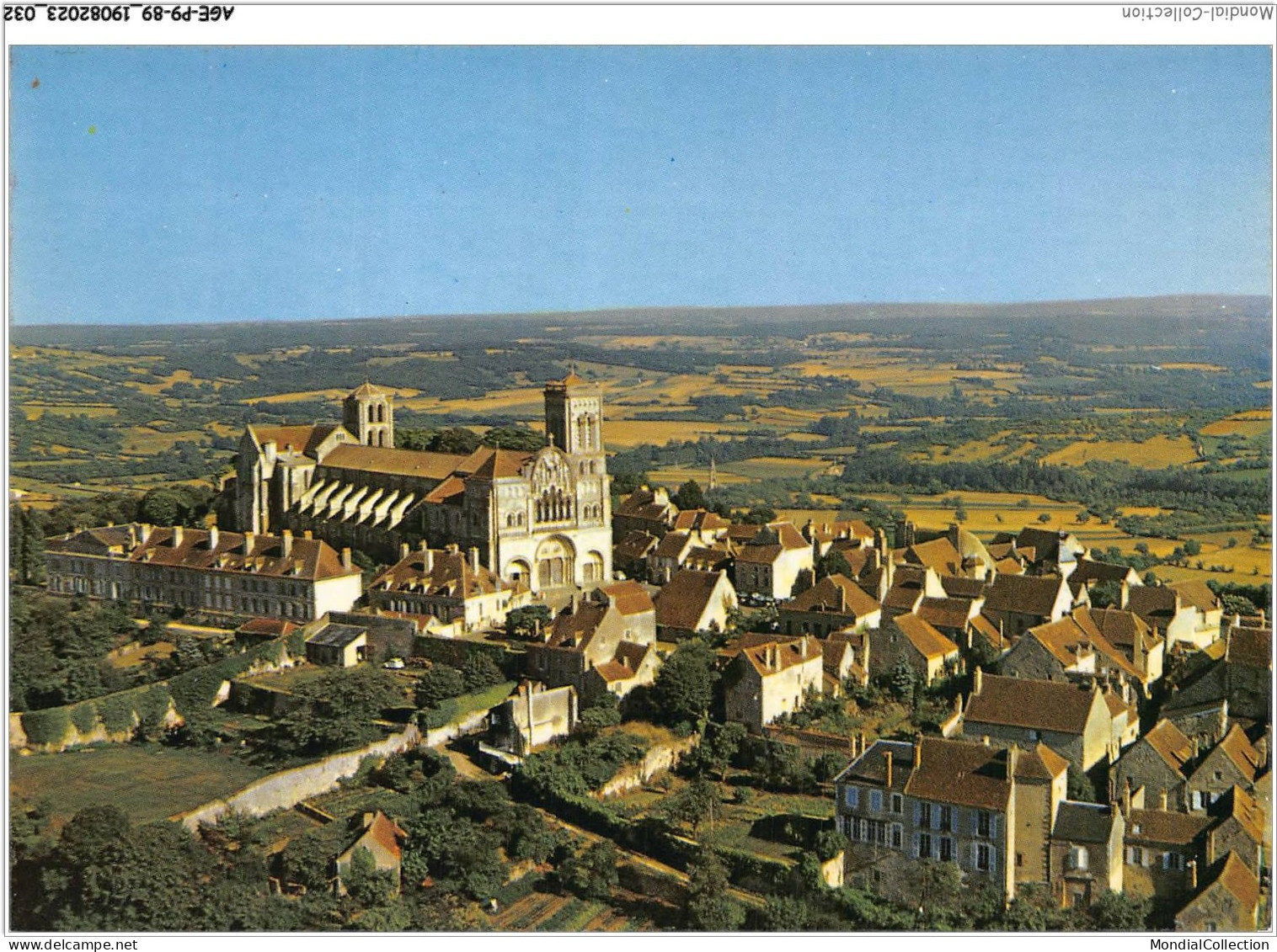 AGEP9-89-0829 - VEZELAY - Yonne - Vue Aérienne De La Basilique Ste Madeleine - Vezelay