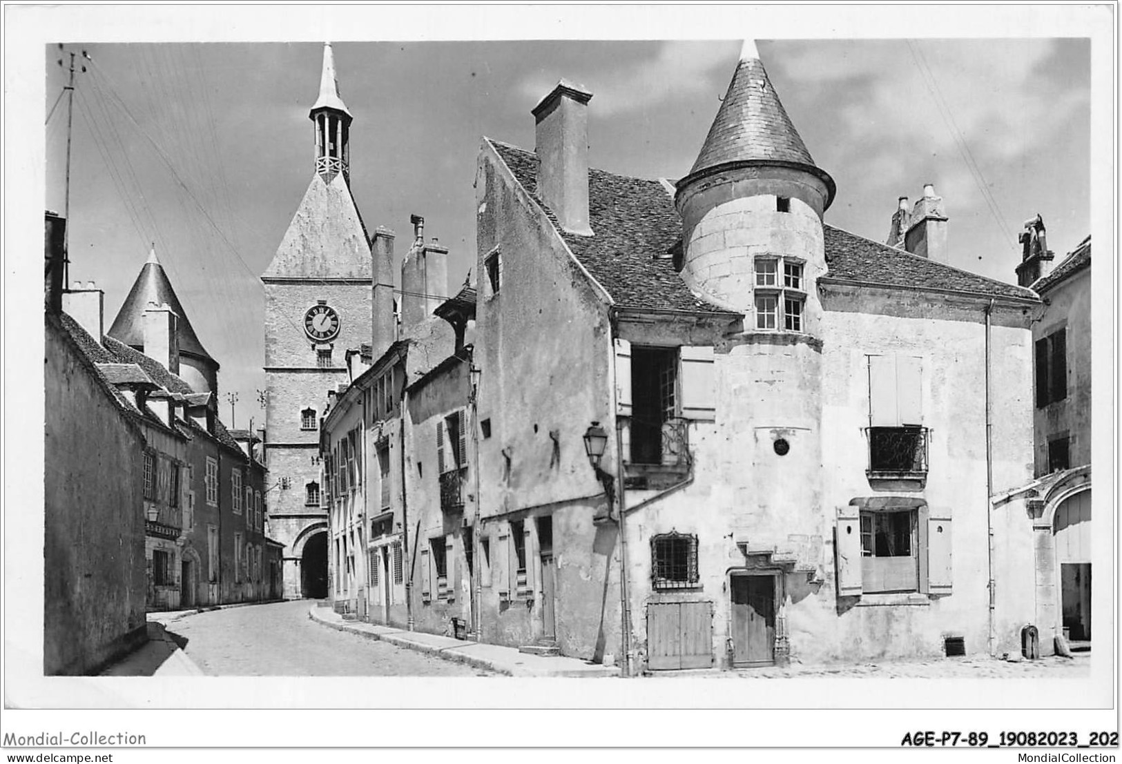 AGEP7-89-0682 - AVALLON - Yonne - Tour De L'horloge Et Maison Du XV Siècle - Avallon