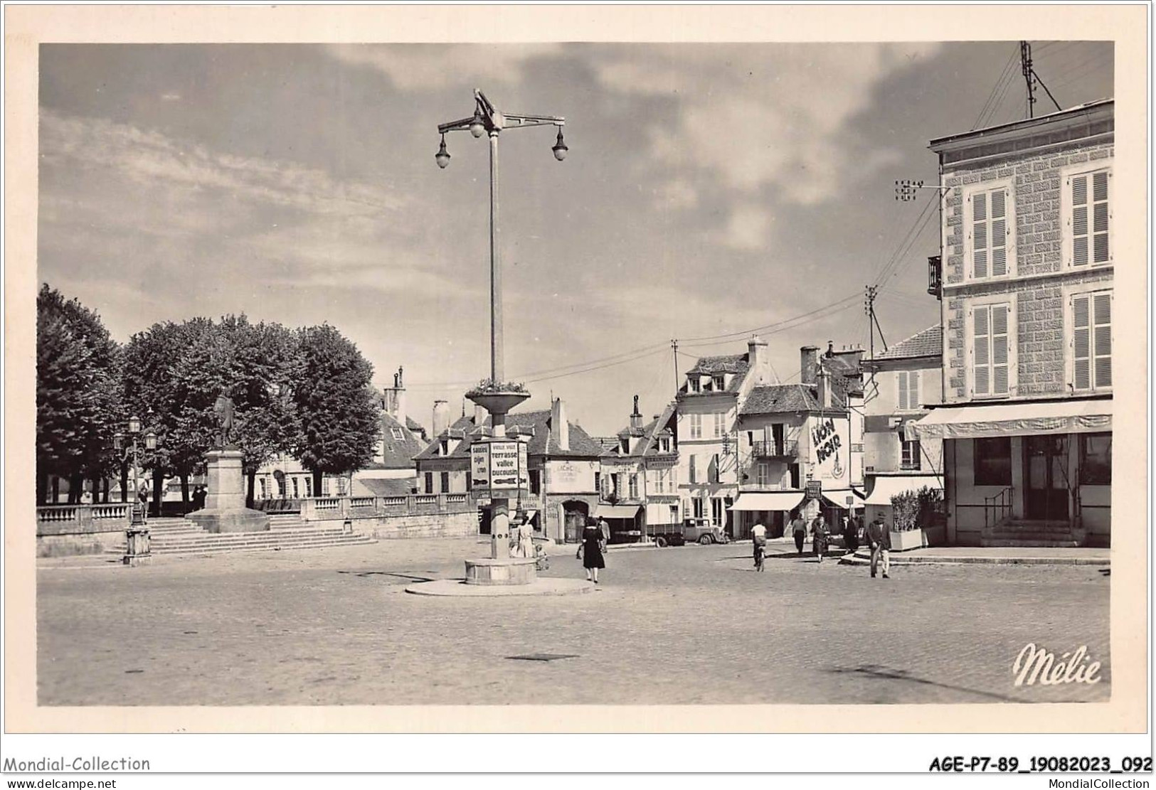 AGEP7-89-0627 - AVALLON - Yonne - La Place Vauban - Avallon