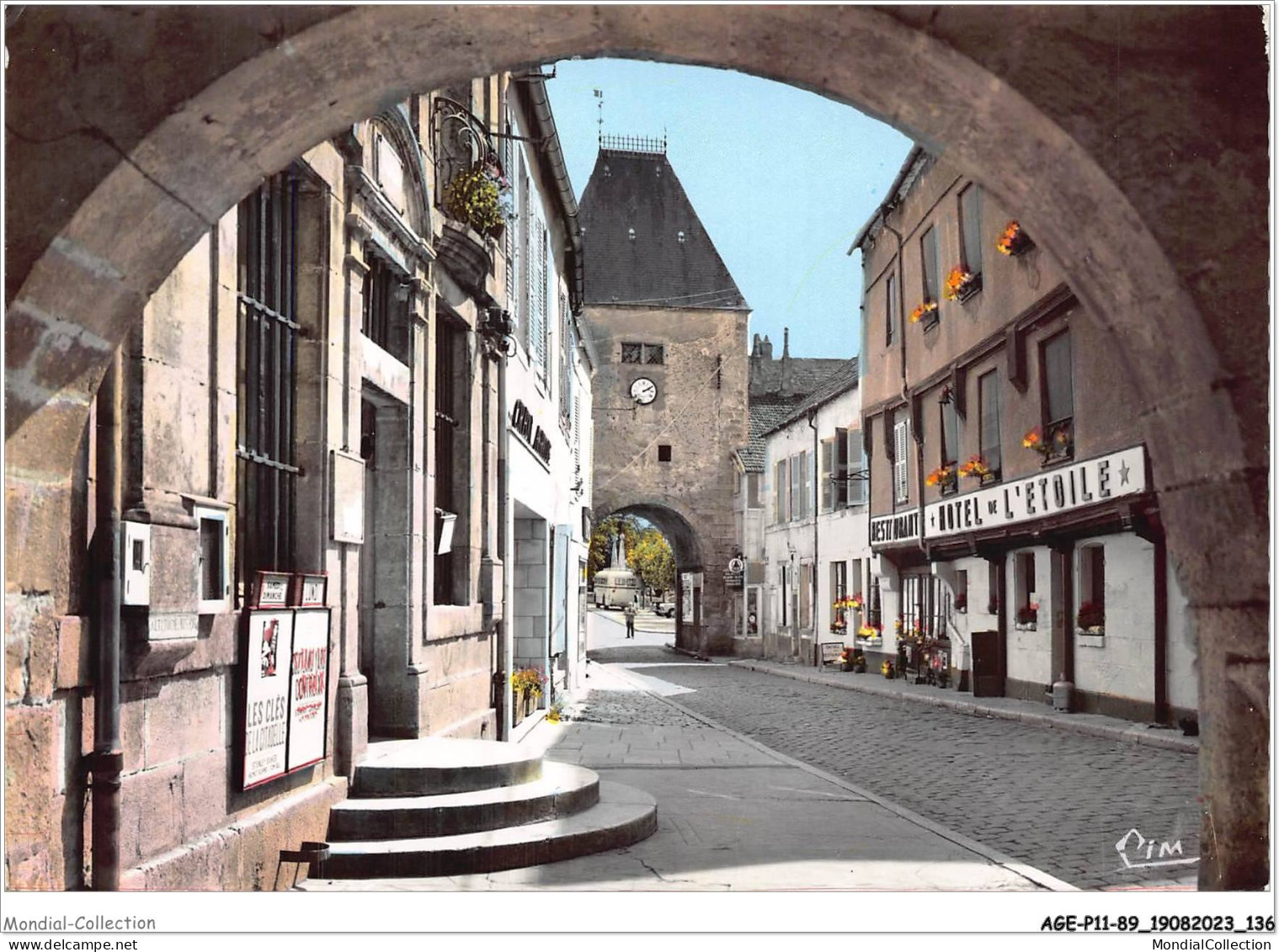 AGEP11-89-1004 - NOYERS-sur-SEREIN - Yonne - La Porte De Ville Vue Des Arcades - Noyers Sur Serein