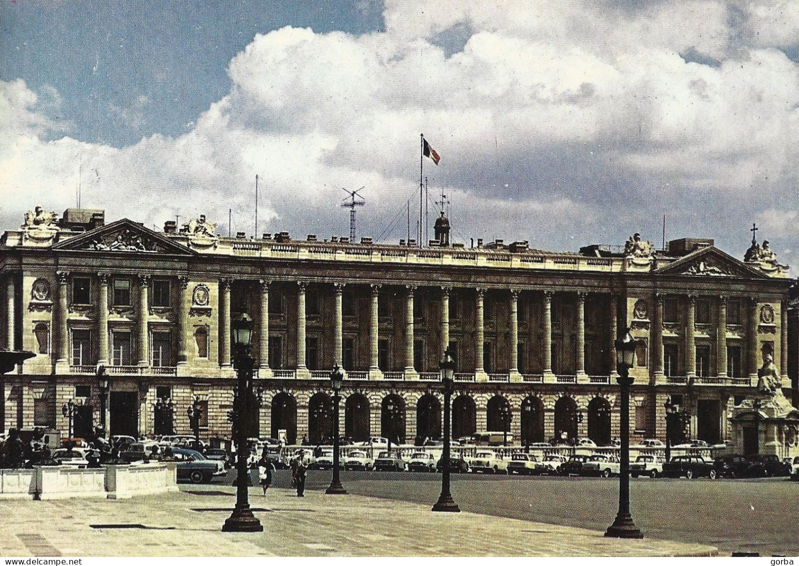 *CPM  - 75 - PARIS - Place De La Concorde - L'Hôtel Grillon - Squares