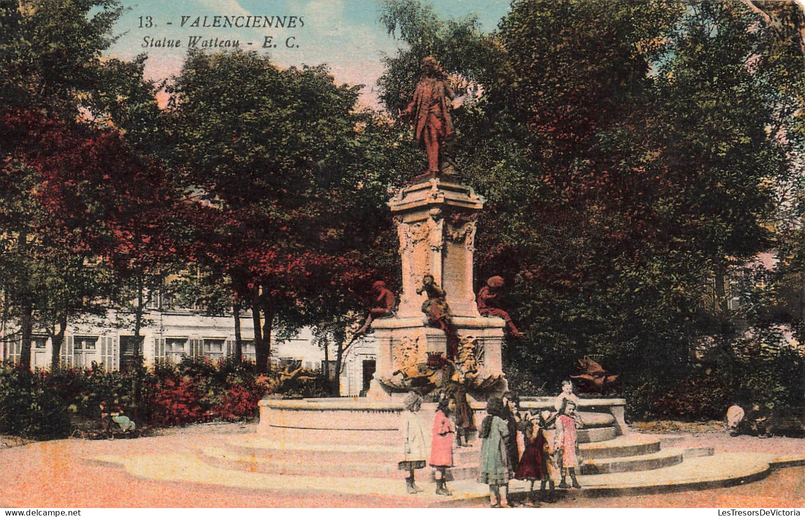 FRANCE - Valenciennes - Statue De Watteau - EC - Colorisé - Animé - Carte Postale Ancienne - Valenciennes