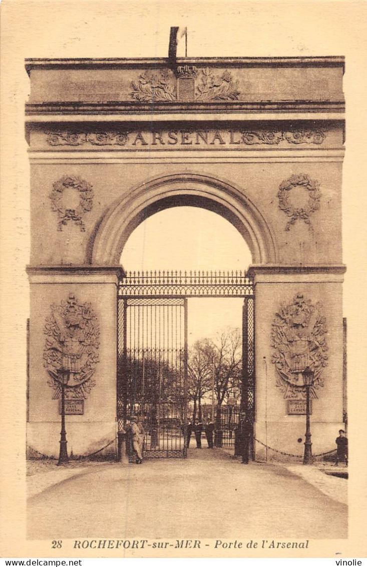 P-24-Mi-Is-1066 : ROCHEFORT-SUR-MER. PORTE DE L'ARSENAL - Rochefort