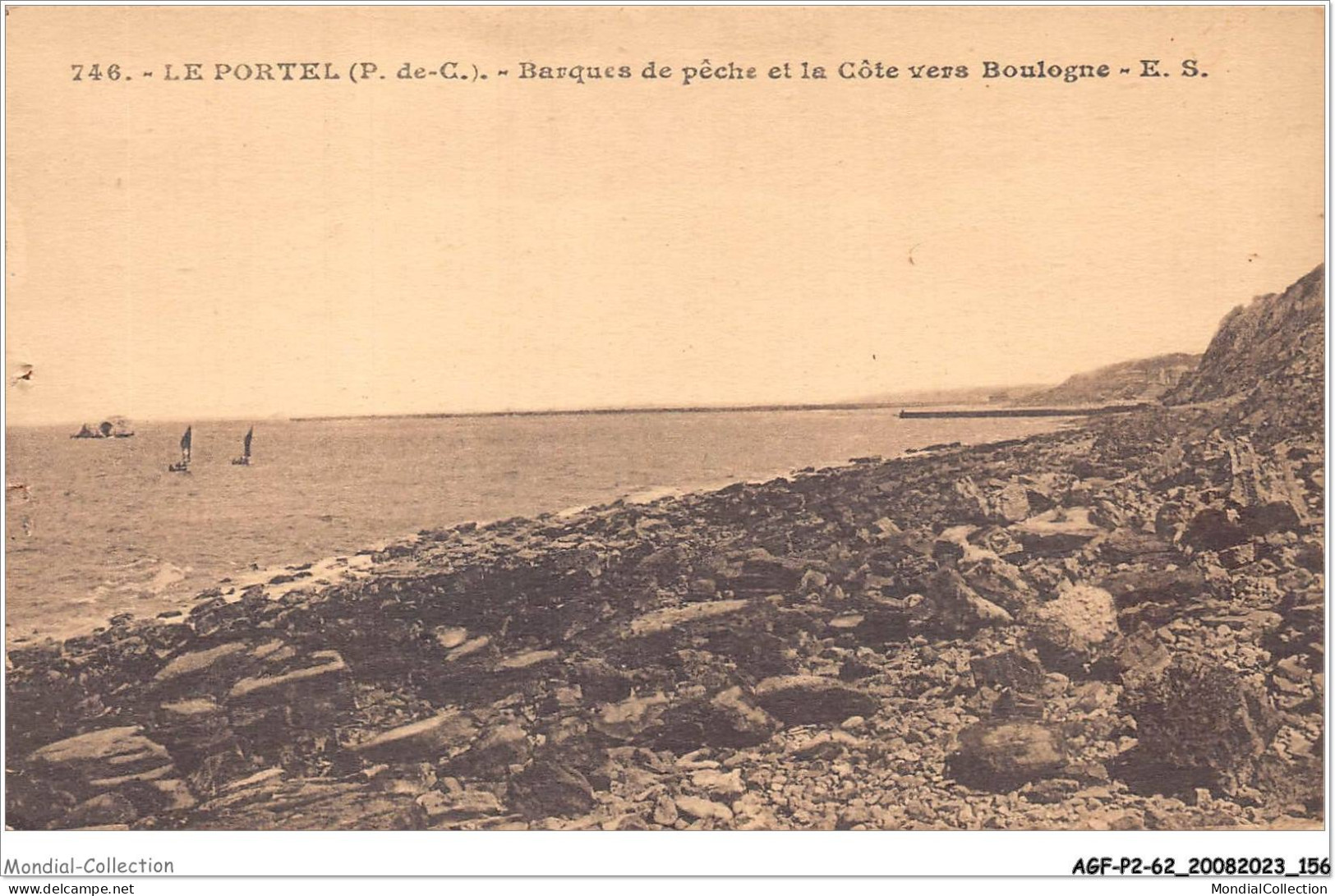AGFP2-62-0169 - LE PORTEL - Barques De Pêche Et La Côte Vers Boulogne  - Le Portel