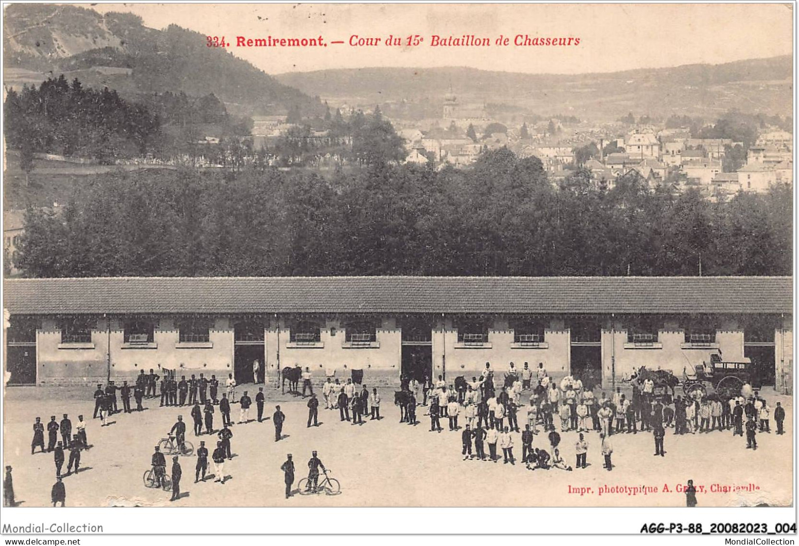 AGGP3-88-0169 - REMIREMONT - Cour Du 15e Bataillon De Chasseurs - Remiremont