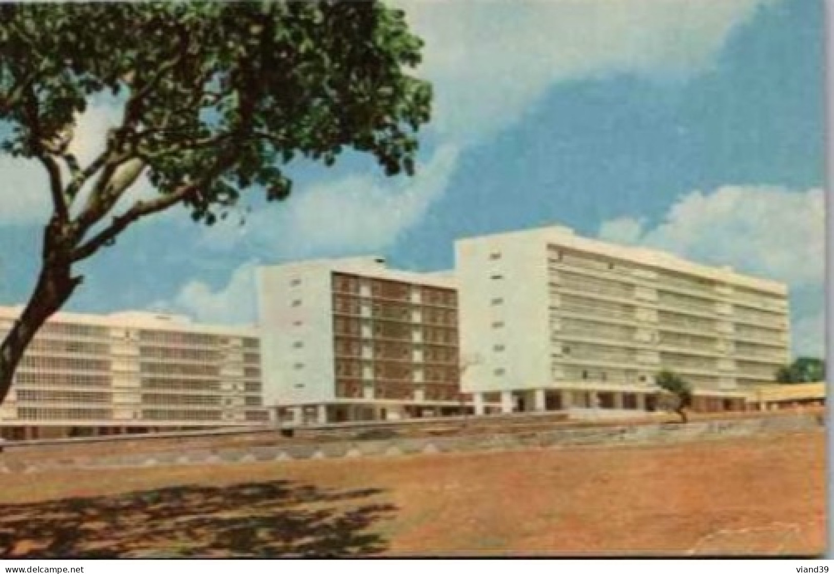 BRASILIA.   -  Edificios Residenciais. (  Institutos ) - Brasilia