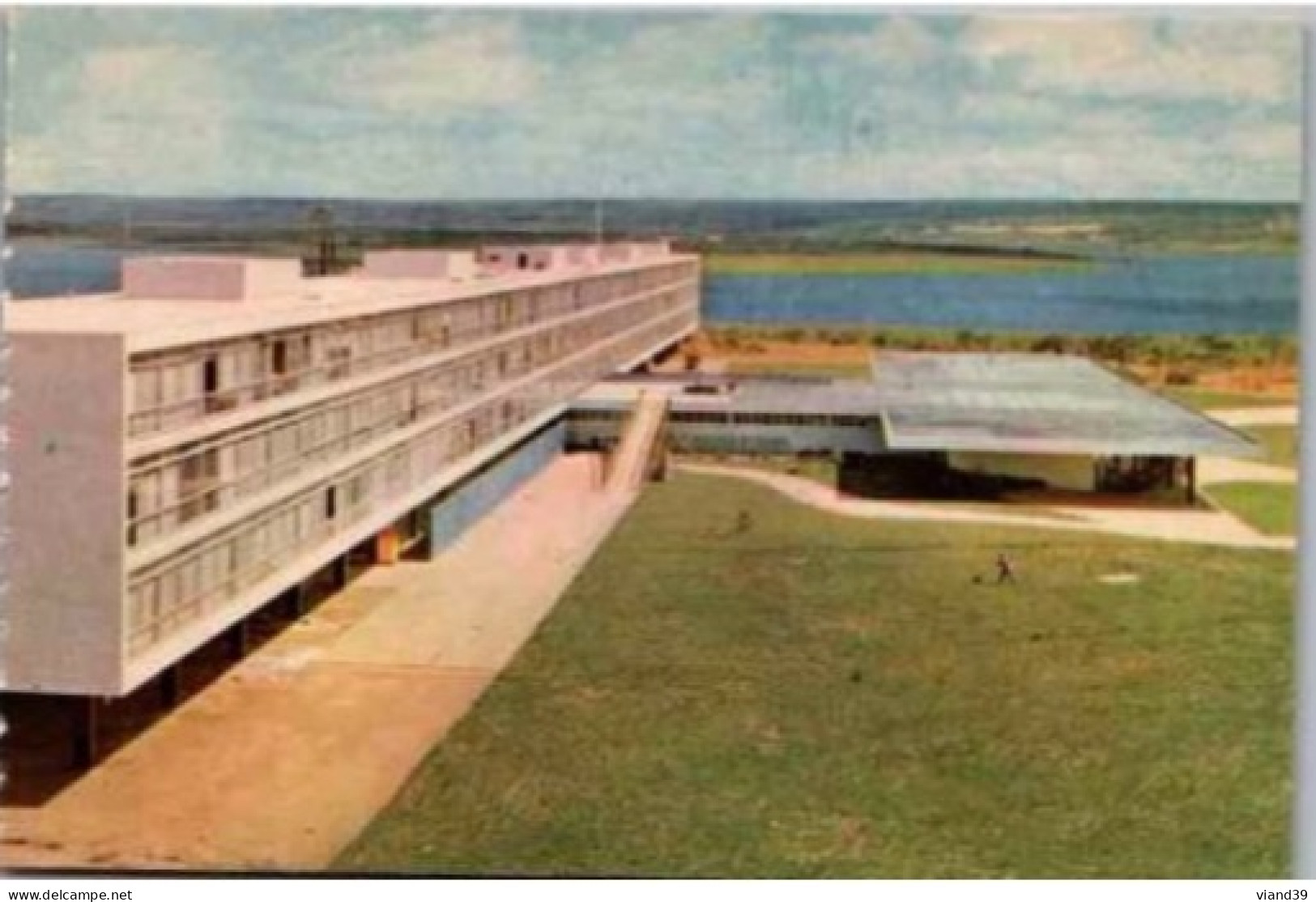 BRASILIA.   -  Edificio Do Brasilia Palace Hotel. - Brasilia