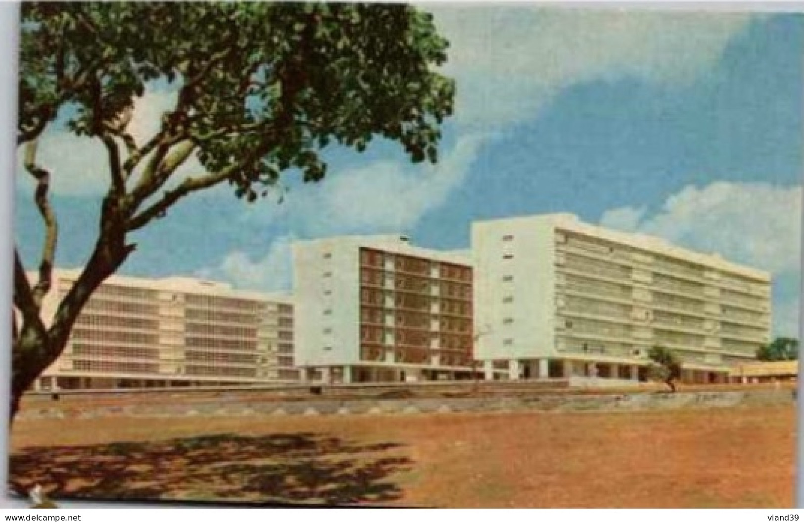 BRASILIA.   -  Edificios Residenciais. (  Institutos ) - Brasilia