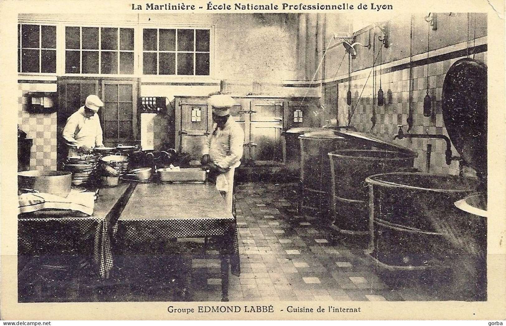 *CPA - 69 LYON 8ème - Lycée La Martinière - Lot De 2 Cartes - Cuisine De L'internat - Collection De Physique - Lyon 8