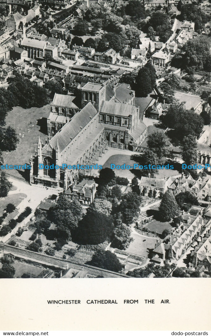 R015875 Winchester Cathedral From The Air. RP - Monde