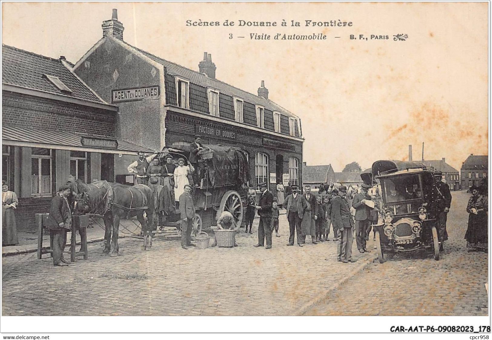 CAR-AATP6-59-0578 - WATTRELOS - Scènes De Douane à La Frontière - Visite D'automobile  - Wattrelos