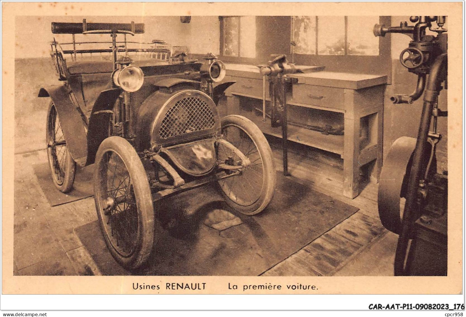 CAR-AATP11-92-1006 - BOULOGNE - Usine Renault - La Première Voiture Renault - Boulogne Billancourt