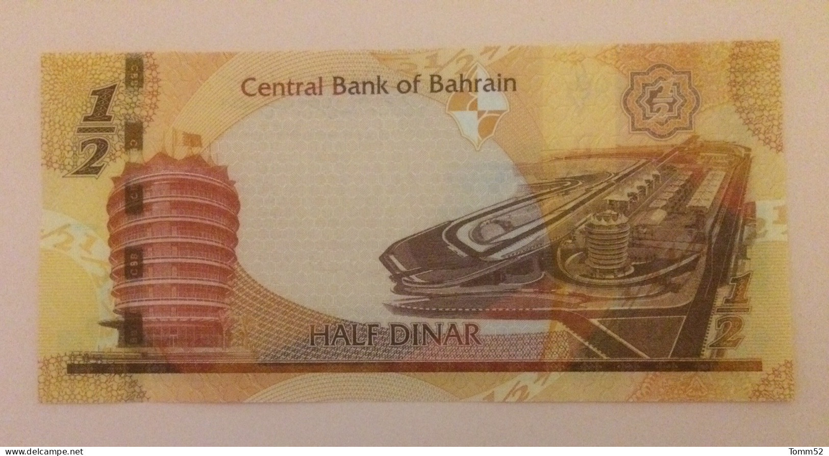 BAHRAIN 1/2 Dinars UNC - Bahrein