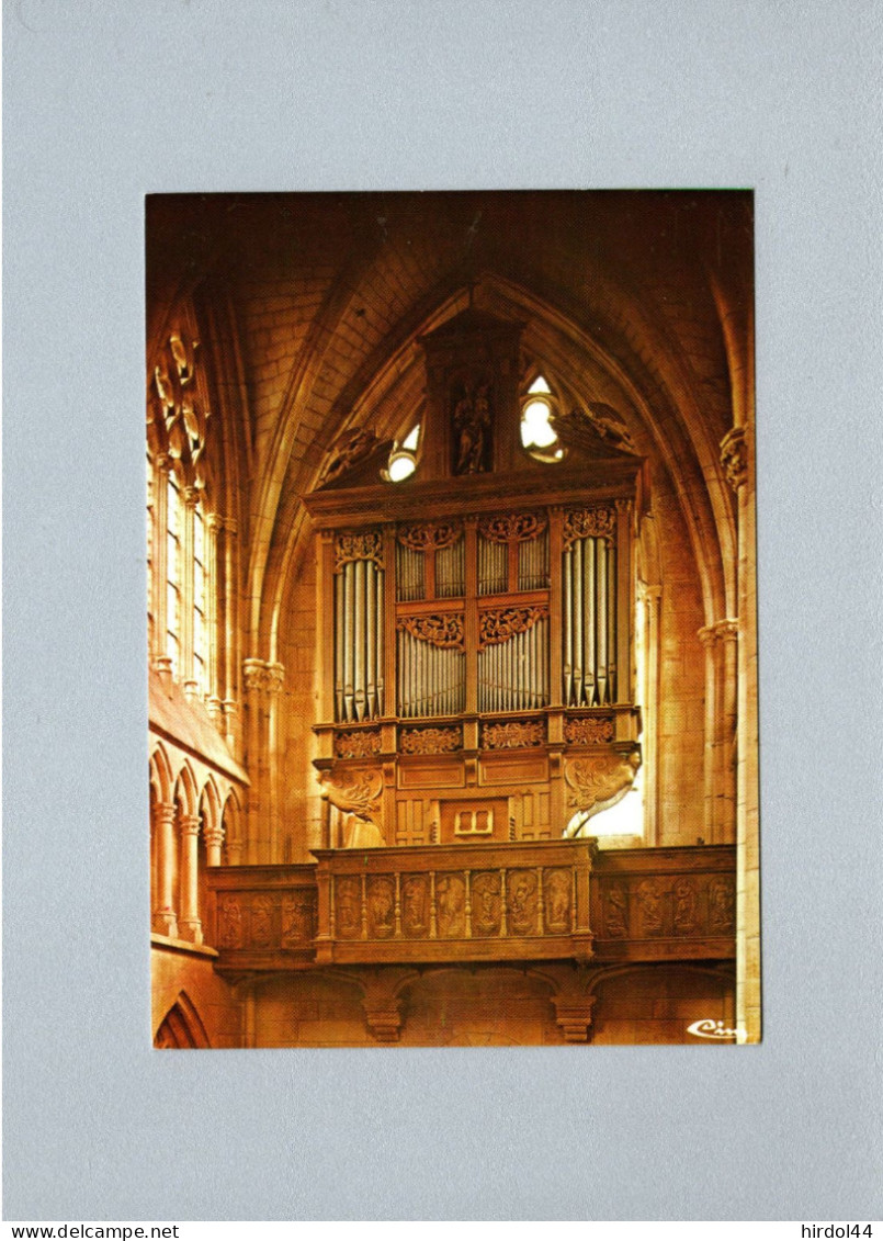 L'Epine (51) : Basilique Notre Dame - Le Grand Orgue - L'Epine