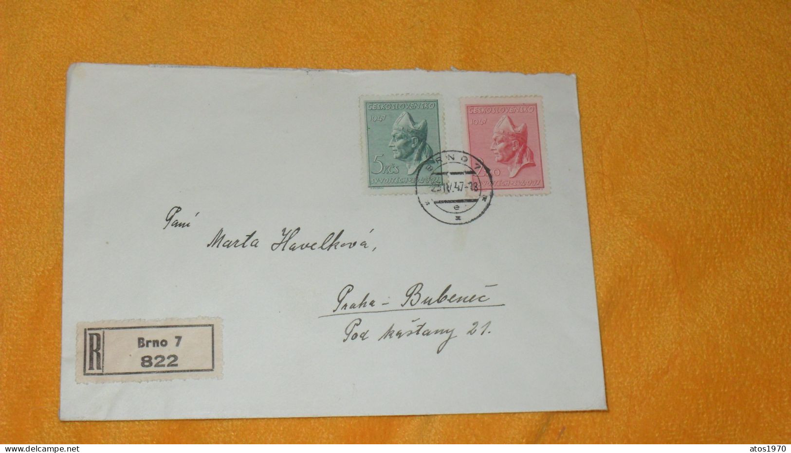 ENVELOPPE ANCIENNE DE 1947../ CACHET BRNO / RECOMMANDE 822 BRNO 7 POUR PRAHA + TIMBRES X2 SV. VOJTECH - Brieven En Documenten