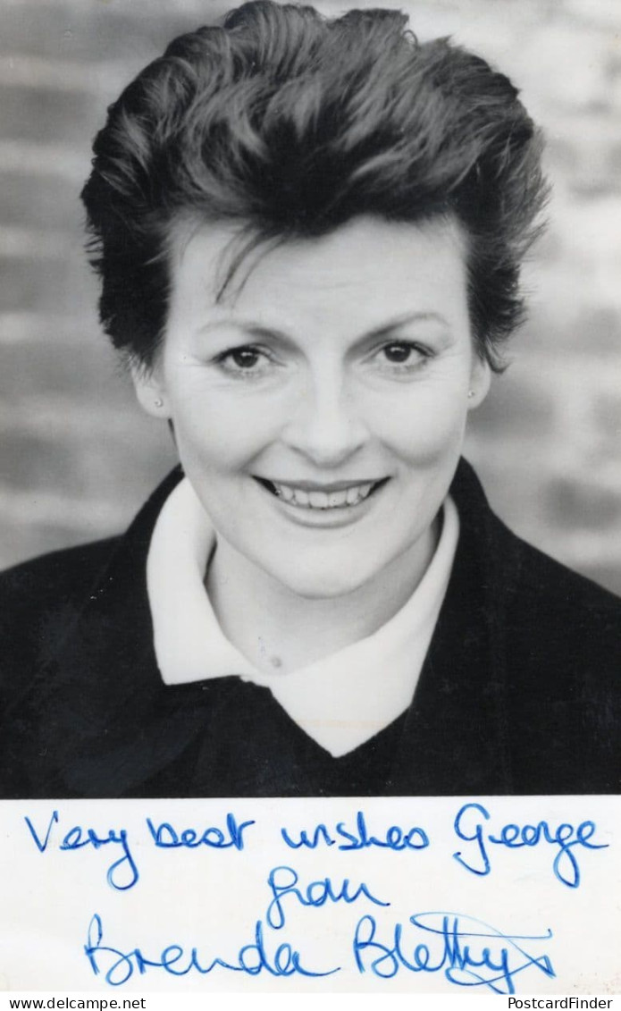 Brenda Blethyn OBE Vera Law & Order Vintage Hand Signed Photo - Attori E Comici 