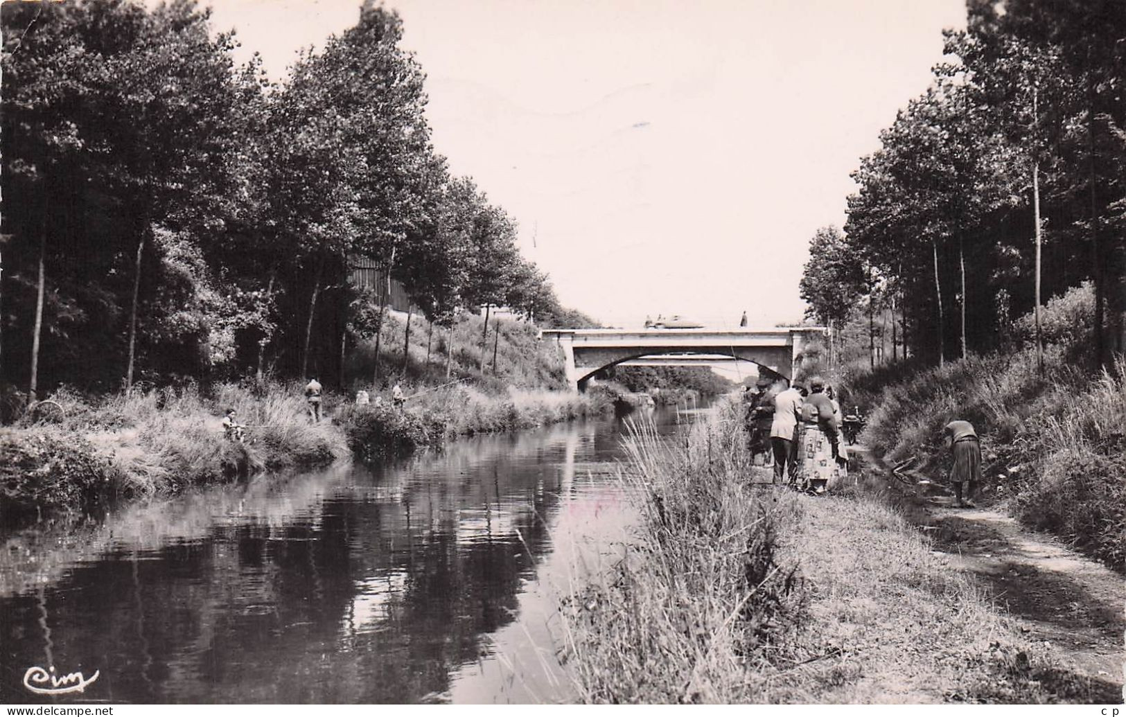 Vert Galant - Le Canal  - CPSM °J - Autres & Non Classés