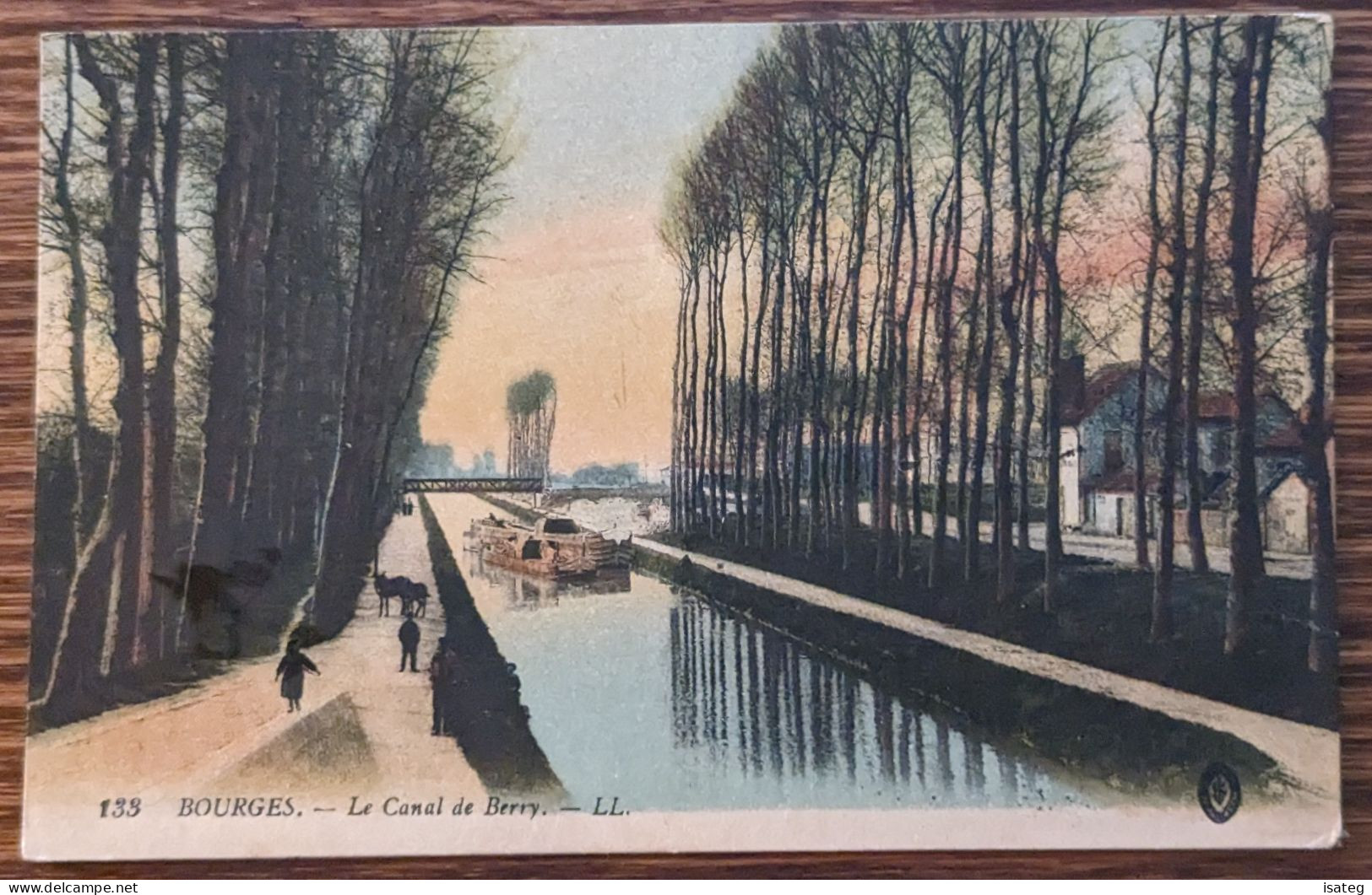 Carte Postale Ancienne Colorisée Bourges : Le Canal De Berry - Non Classés
