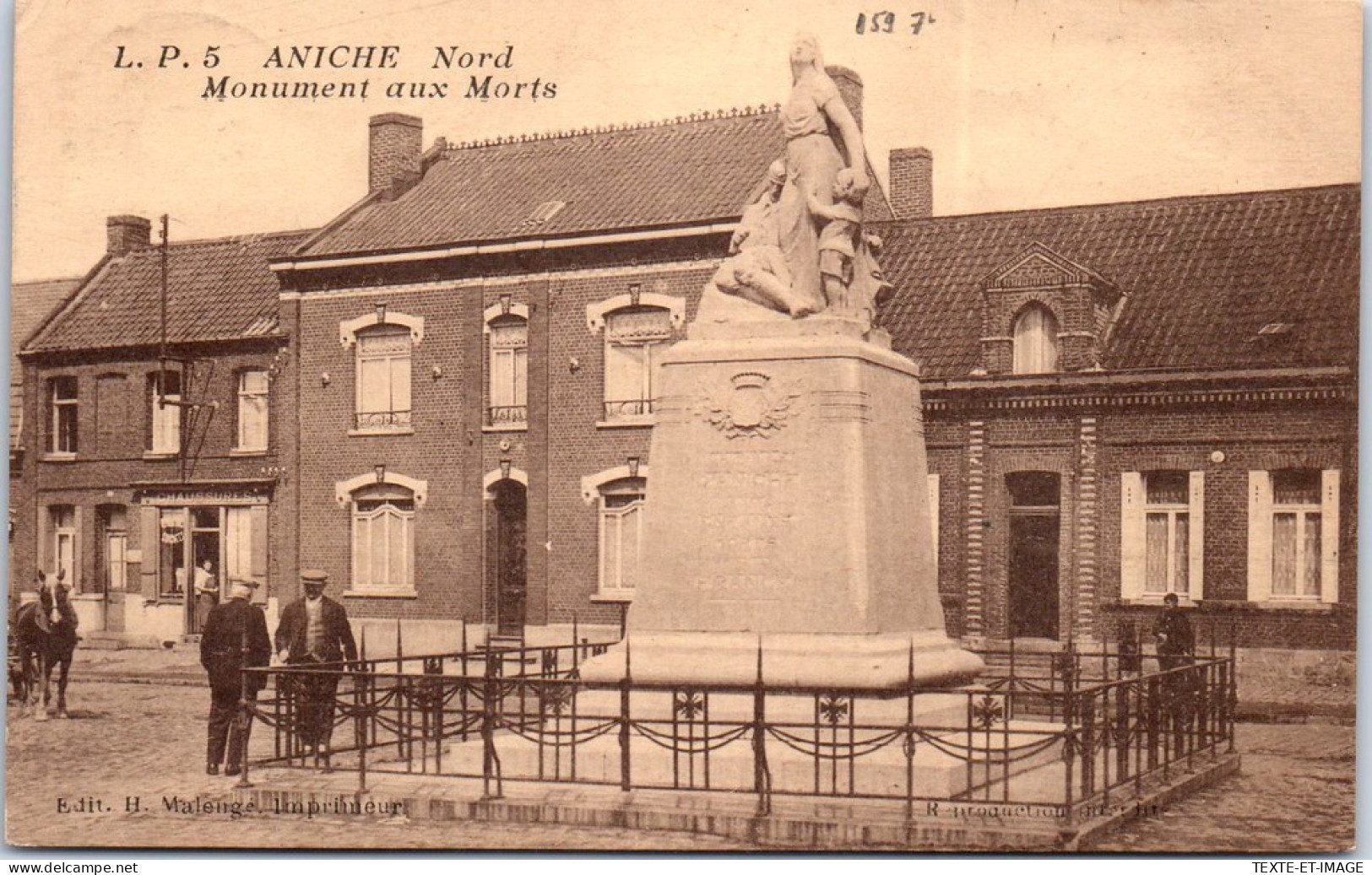 59 ANICHE - Le Monument Aux Morts  - Aniche