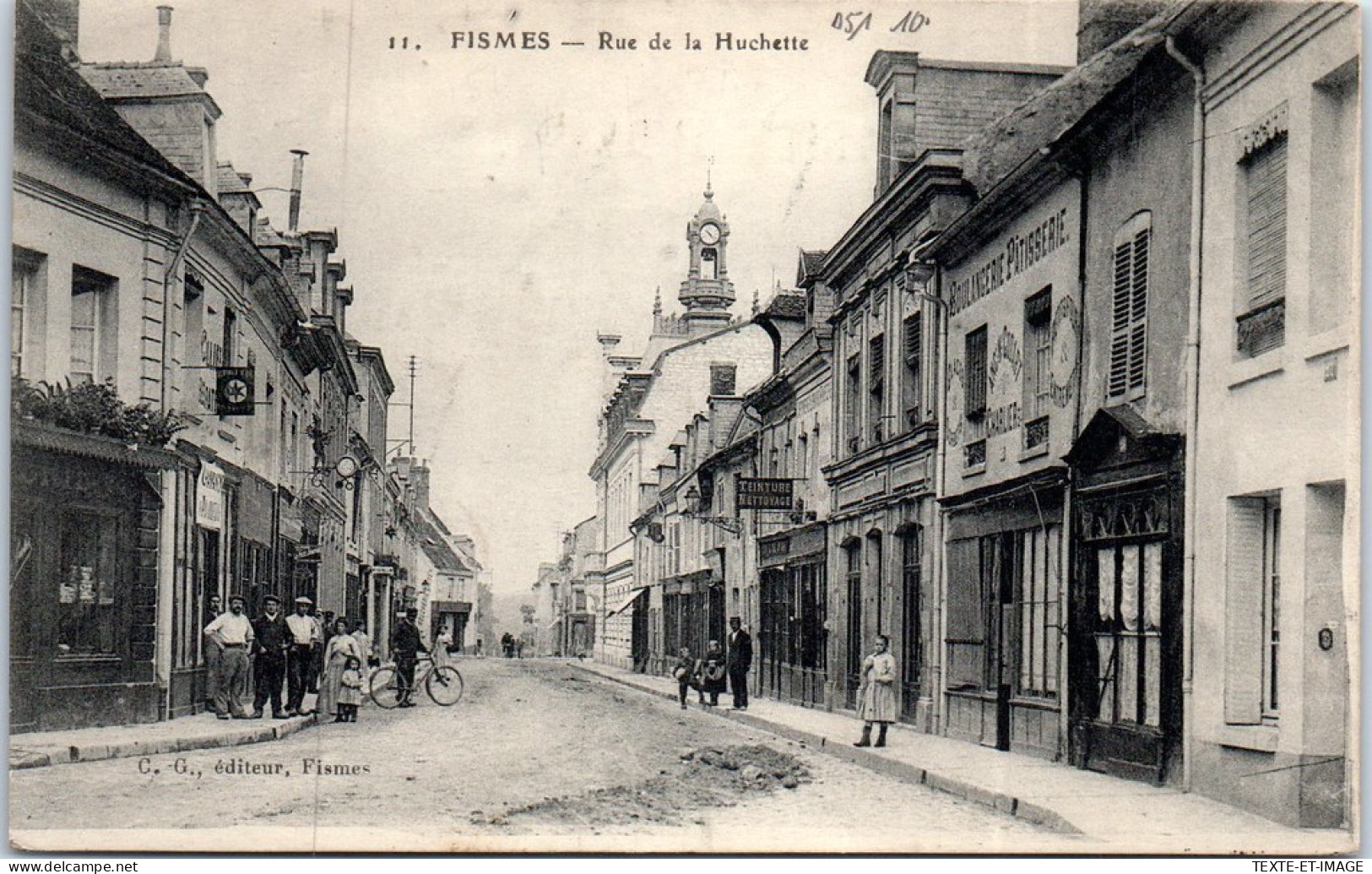 51 FISMES - La Rue De La Huchette  - Fismes