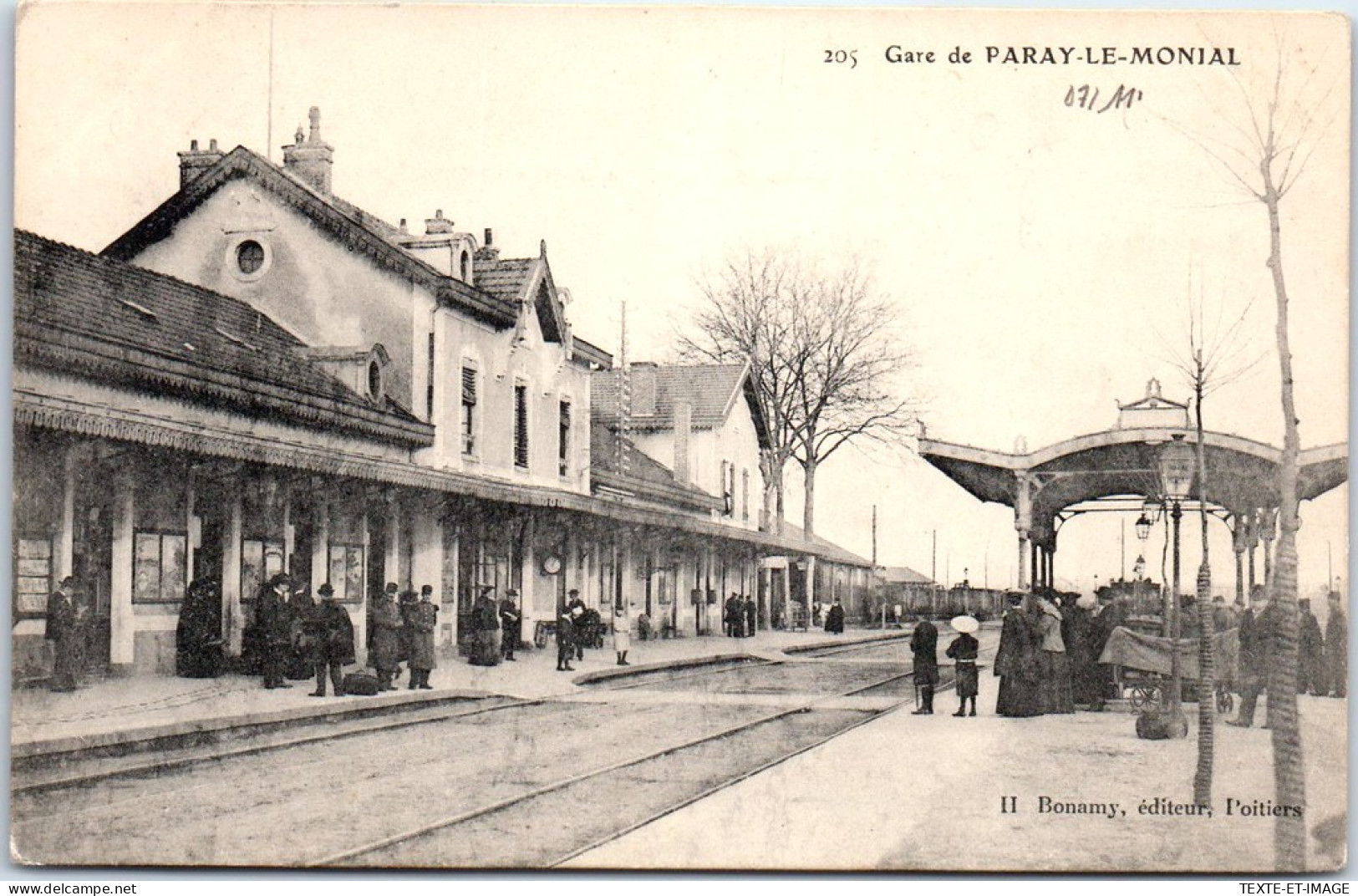 71 PARAY LE MONIAL - Vue Des Quais De La Gare  - Paray Le Monial