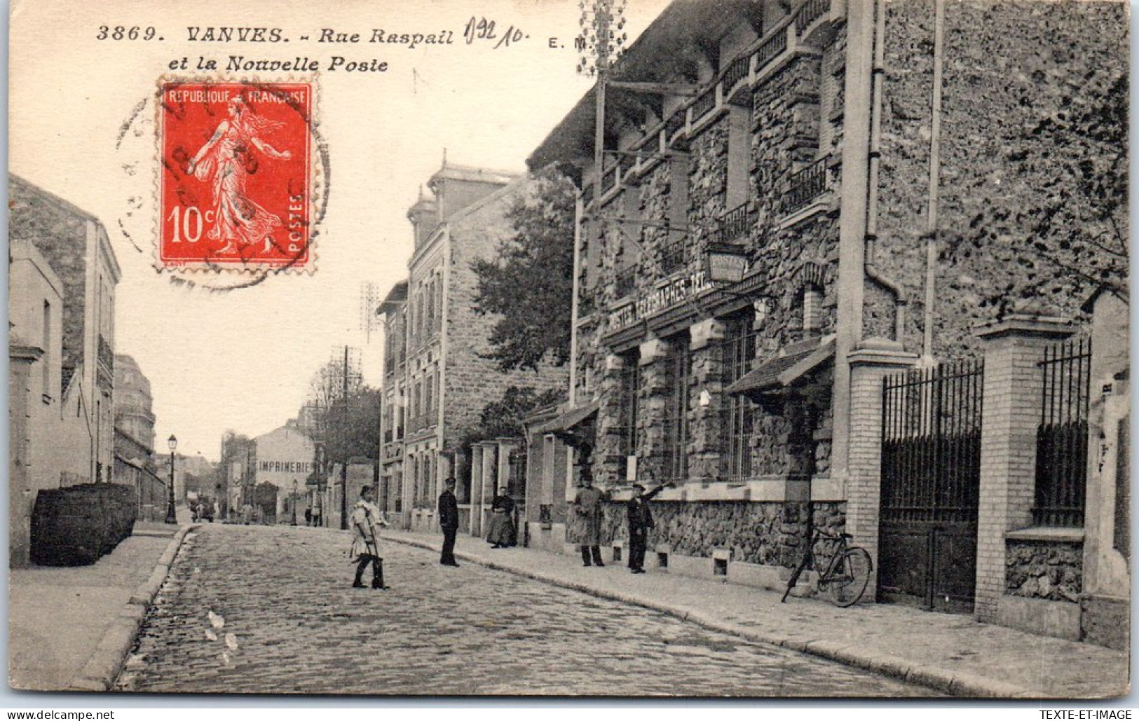 92 VANVES - Rue Raspail Et La Nouvelle Poste. - Vanves