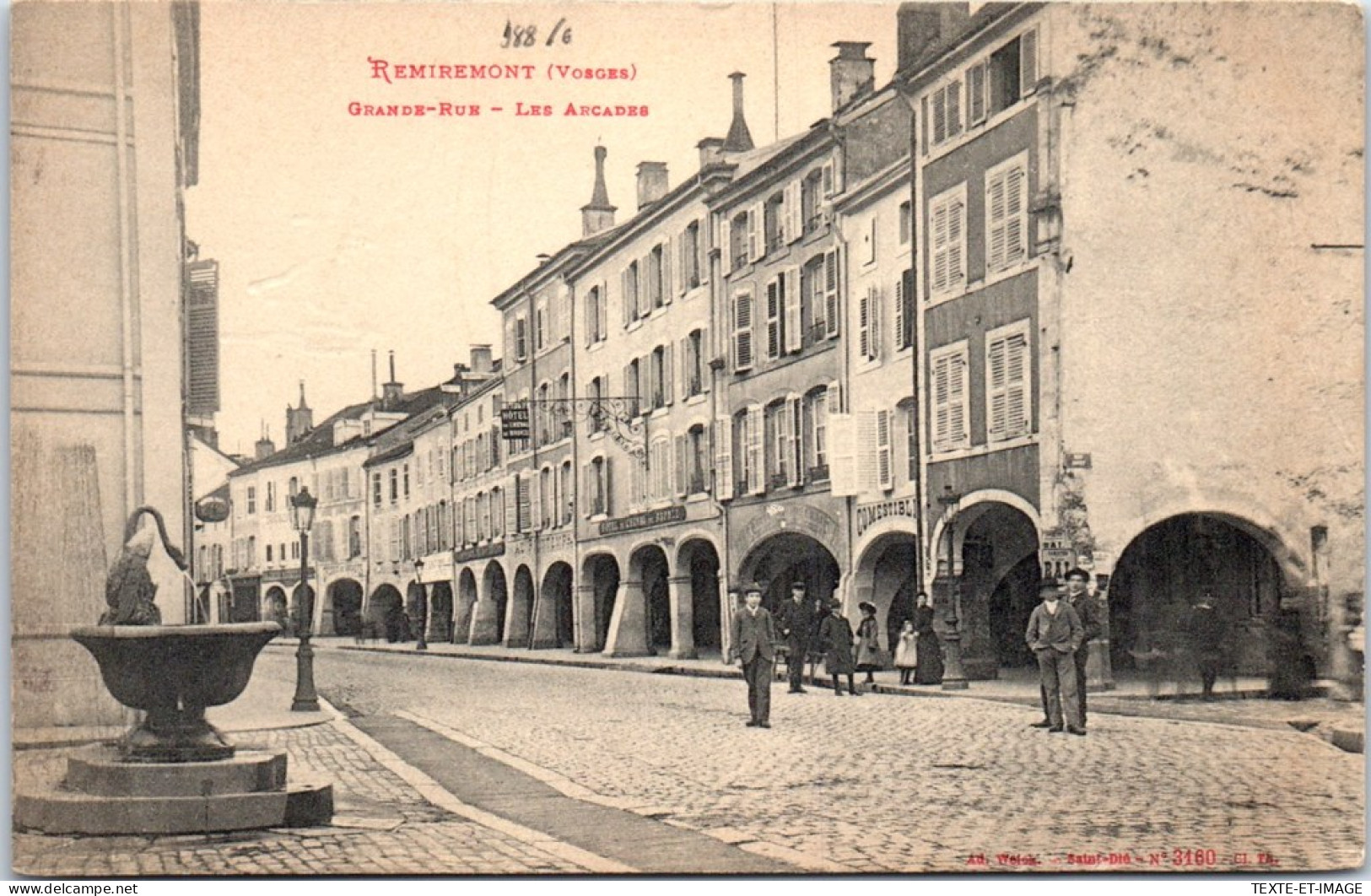 88 REMIREMONT - Grande Rue, Vue Des Carcades. - Remiremont