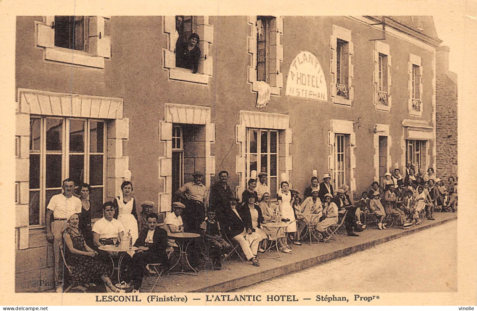 P-24-Mi-Is-1133 : LESCONIL. L'ATLANTIQUE-HOTEL  STEPHAN PROPRIETAIRE - Lesconil