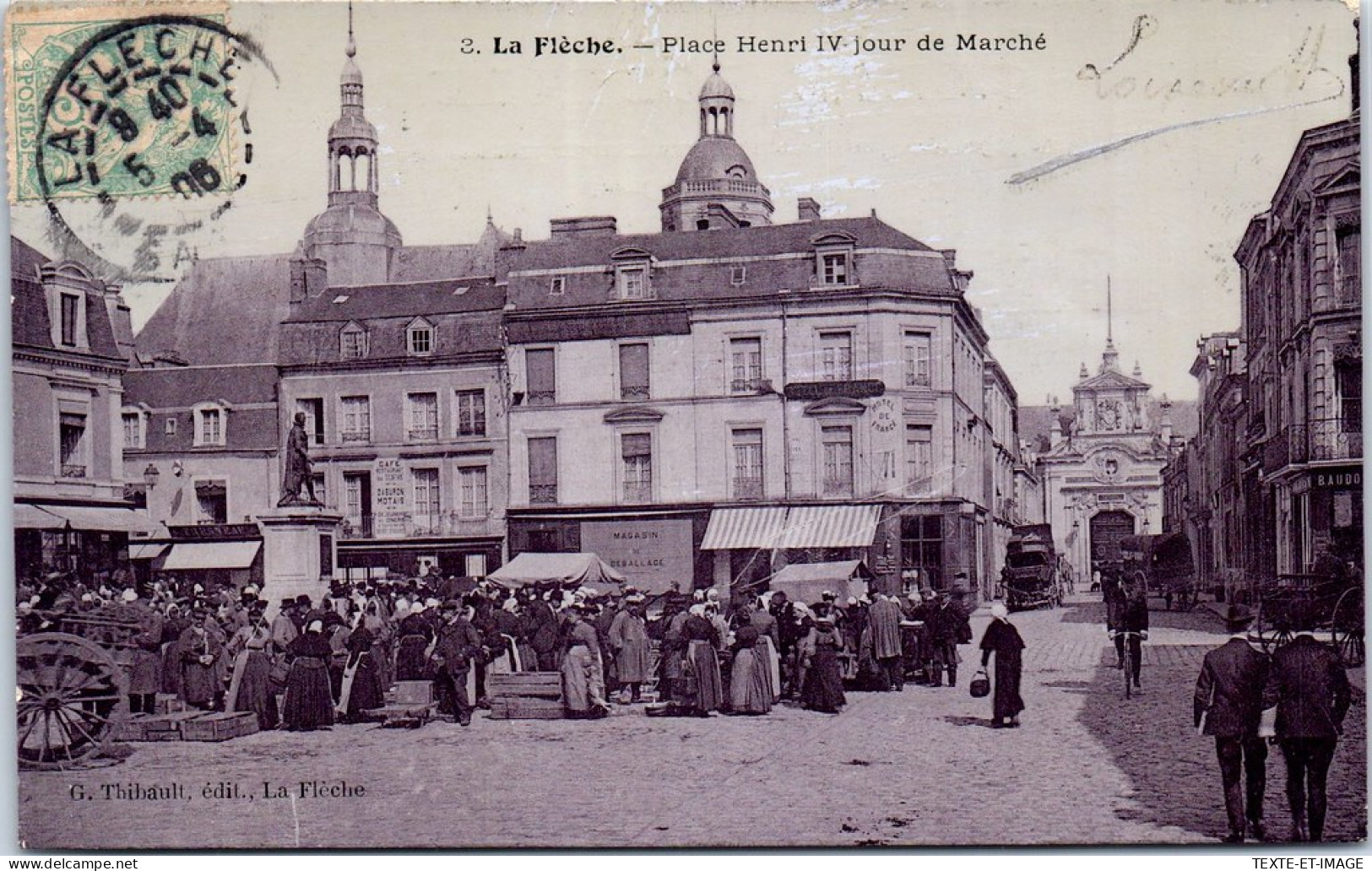 72 LA FLECHE - Place Henri IV Le Jour Du Marche - - La Fleche